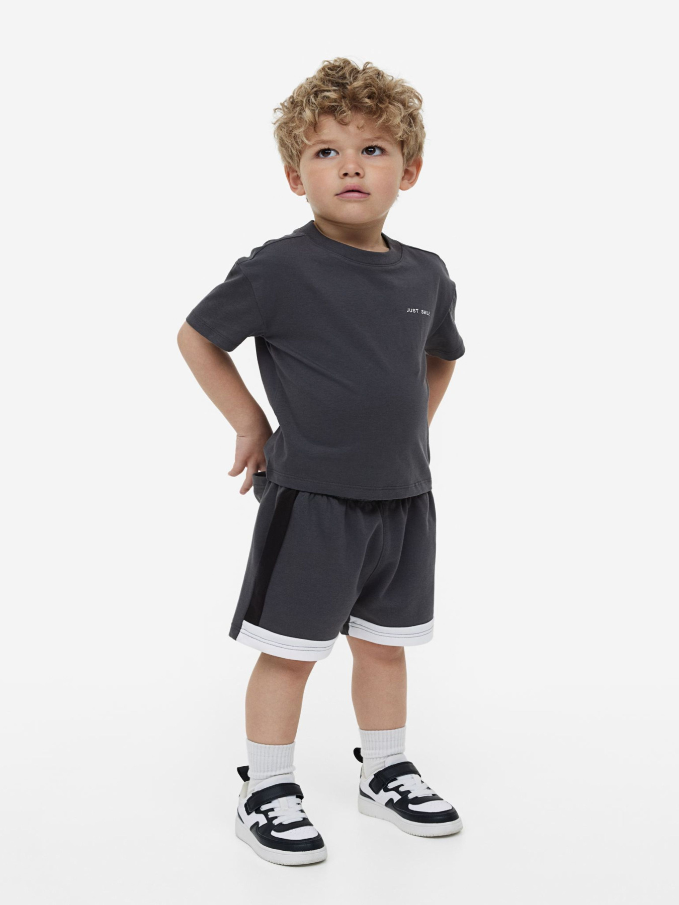 Футболка H&M модель 78772 Фото