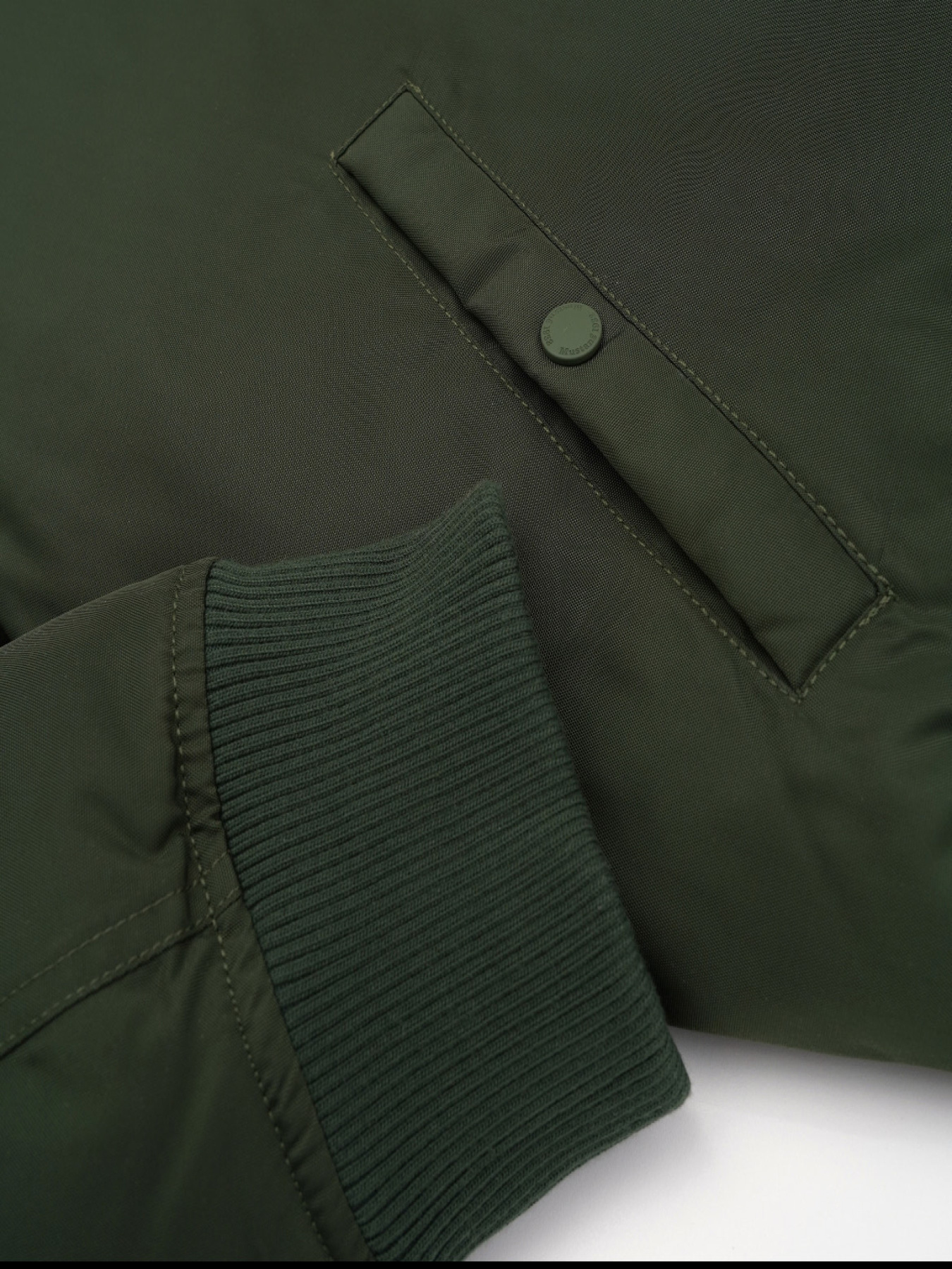 Бомбер Mustang Jeans Daniel Bomber AW модель 1014174 Фото