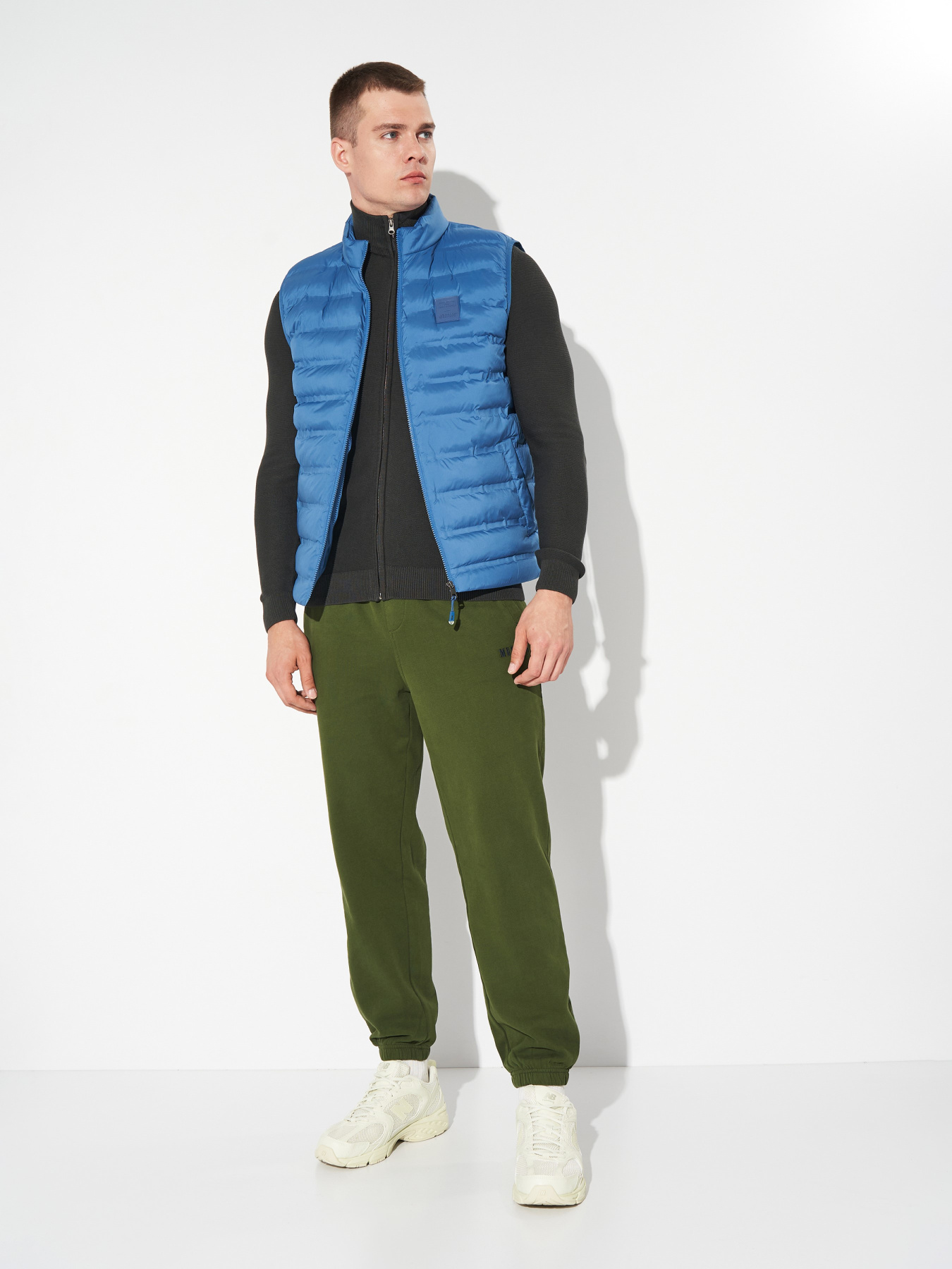 Жилет с утеплителем Mustang Jeans Dublin модель 1014781 Фото