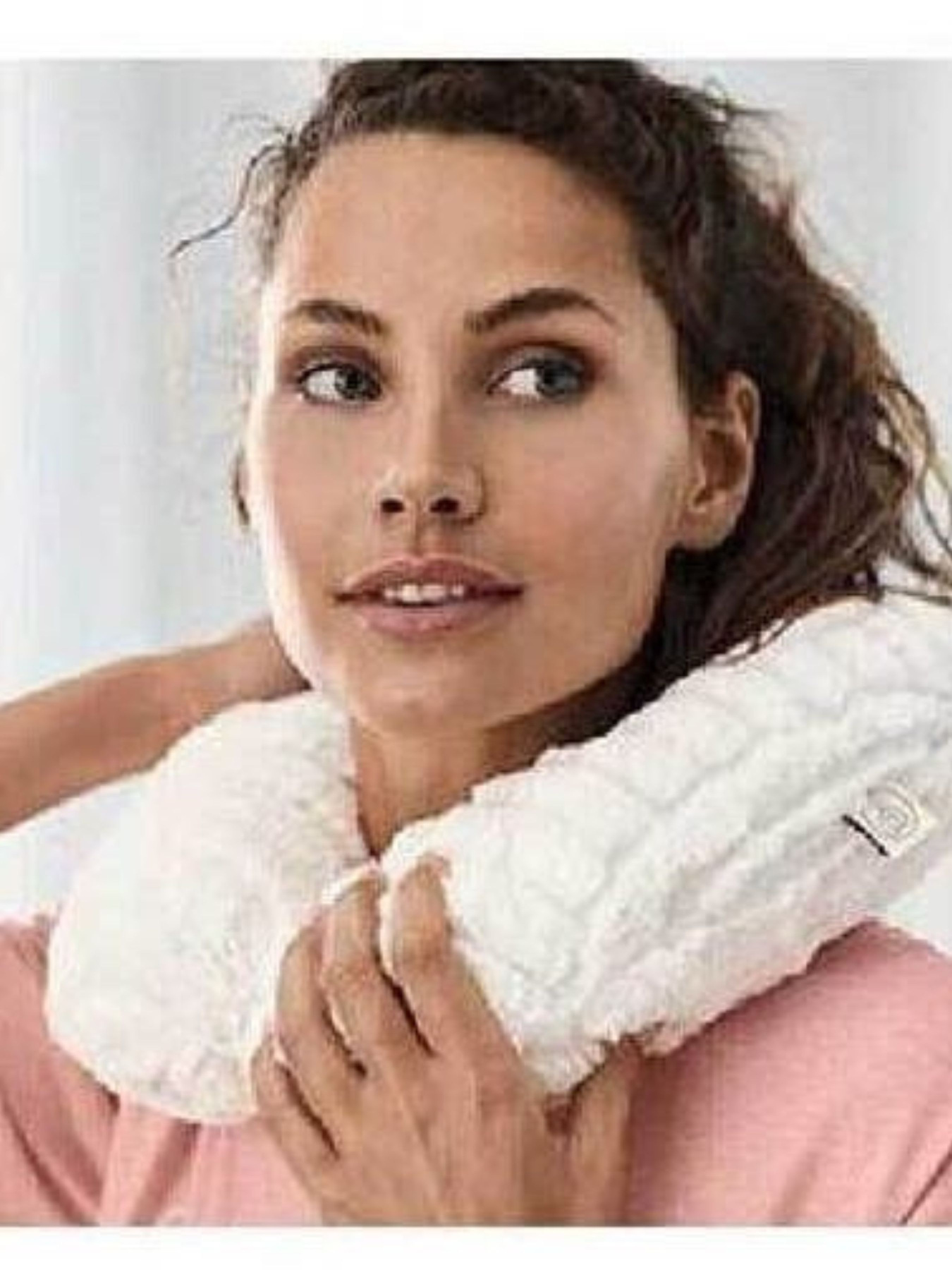 Подушка для шеи из вязкоупругой пены Tchibo модель T1759143975 Фото