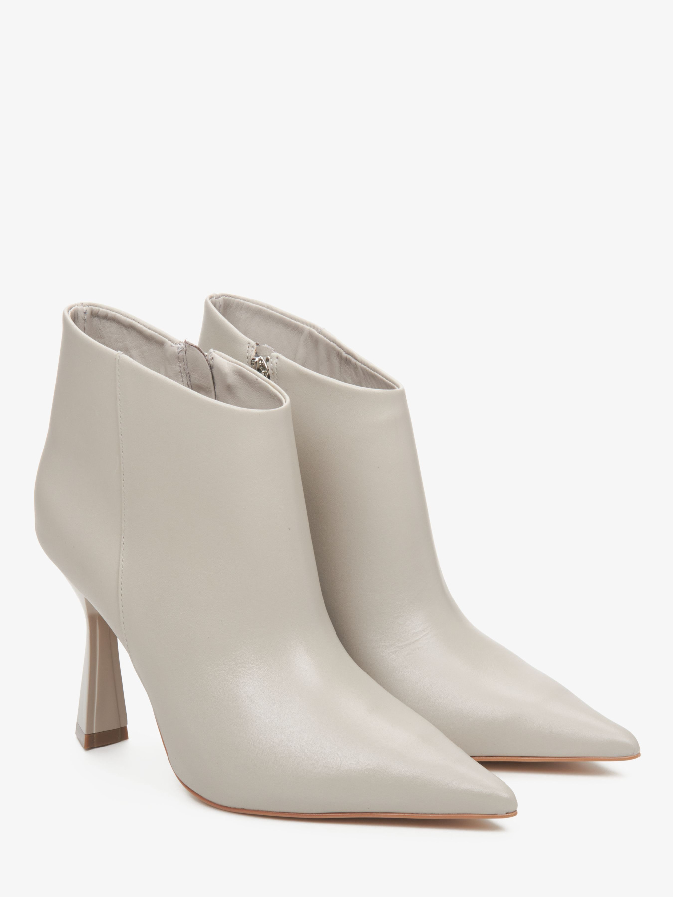 Ботинки и сапоги Estro модель 613004-105 Фото