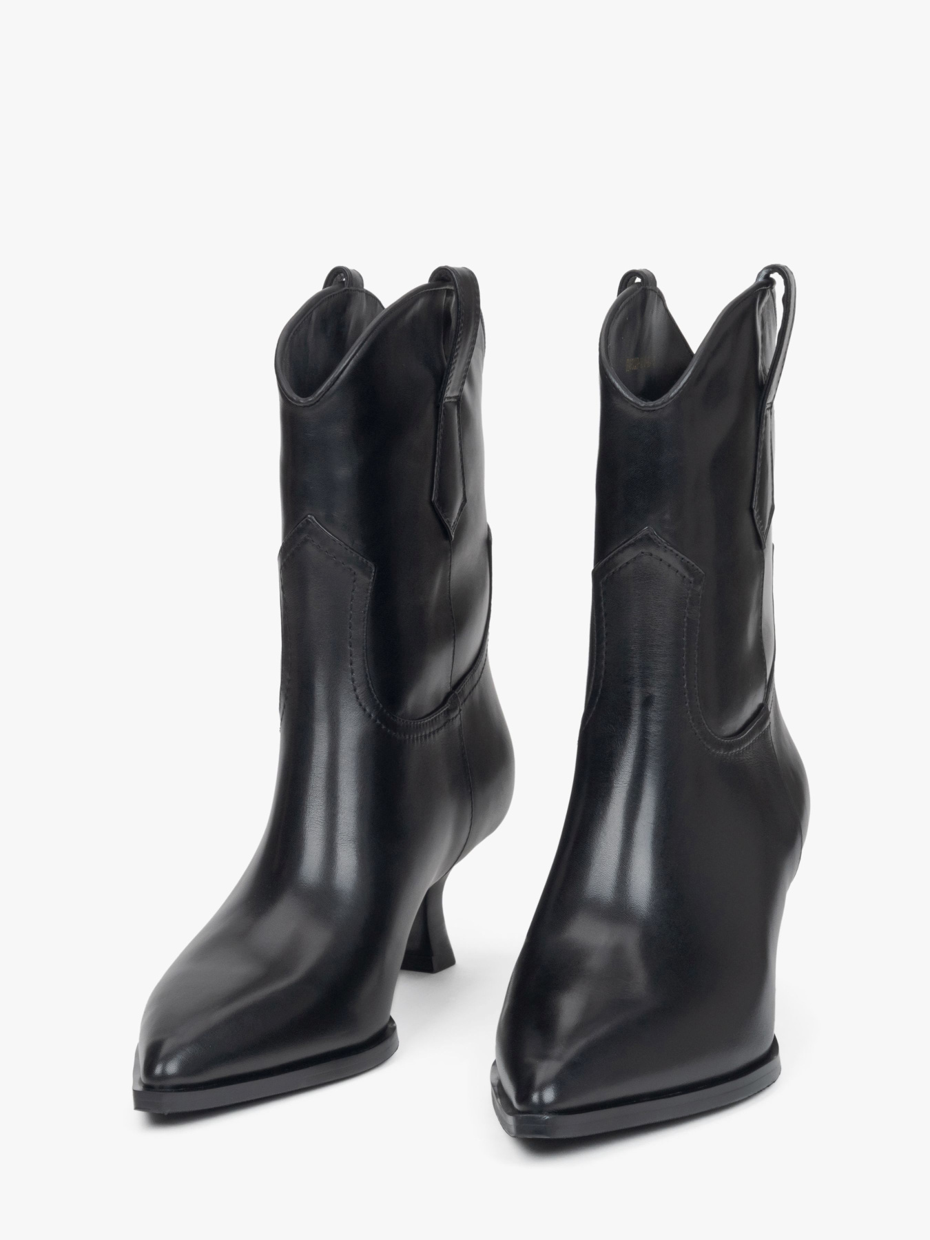 Ботинки и сапоги Estro модель 4883-0612-04-101 Фото