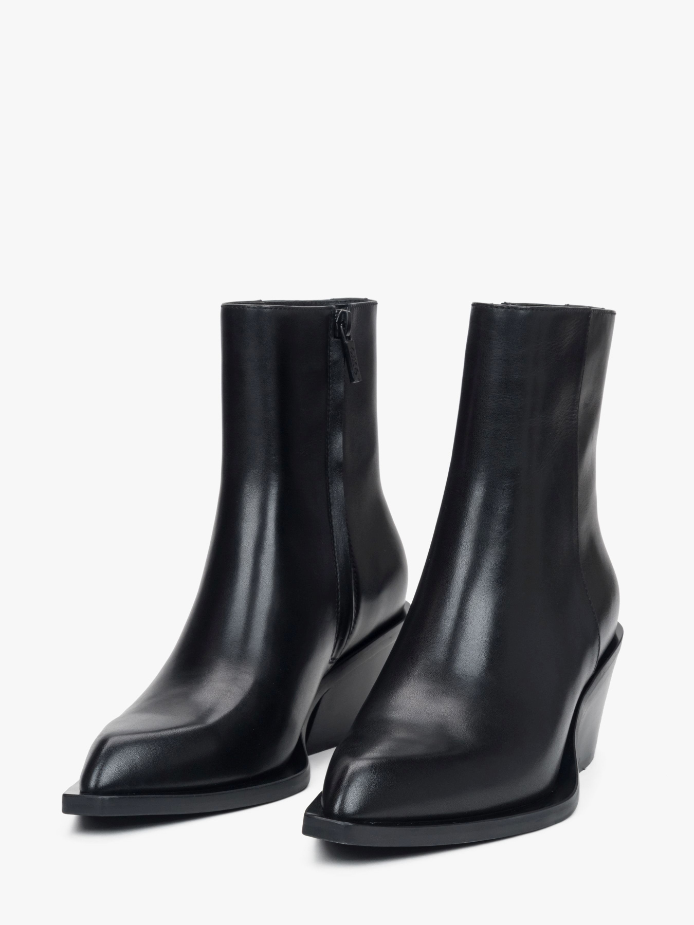 Ботинки и сапоги Estro модель 685-1006-101 Фото