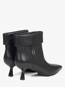 Черевики та чоботи Estro модель 2501-21-1-101 Фото