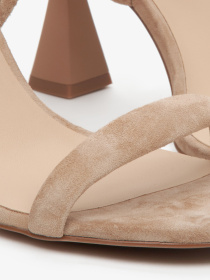 Сандалии Estro модель 2276-5-9-323 Фото