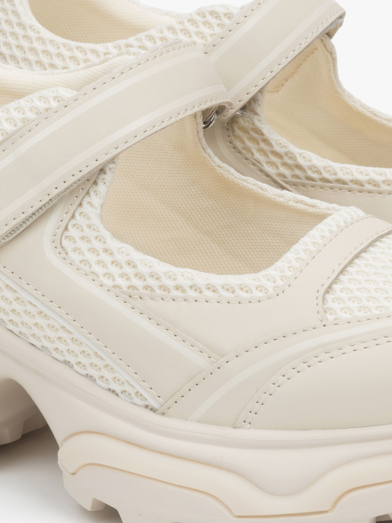 Кросівки ES8 модель 23375-6-01-46201 Фото