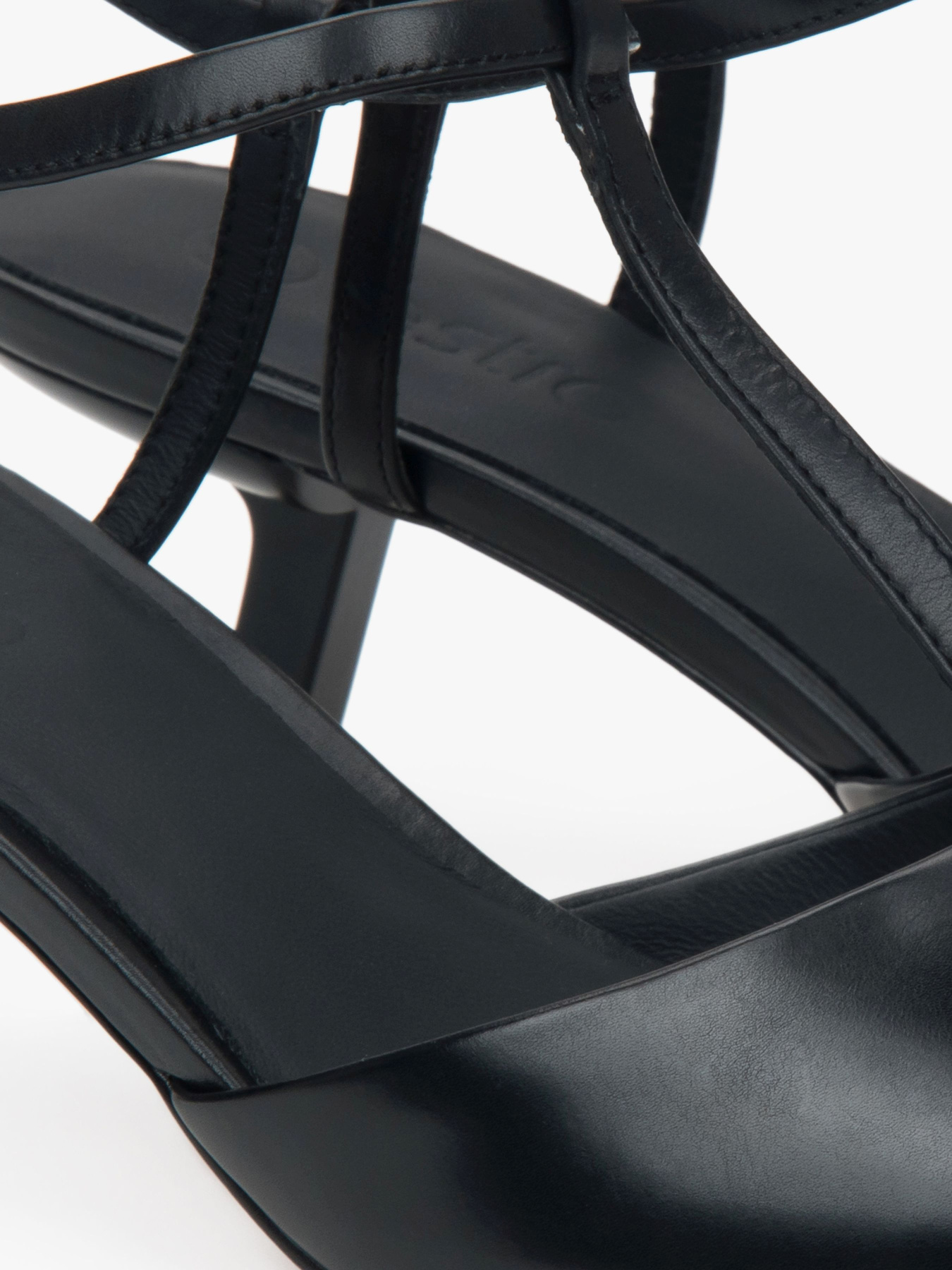 Туфли и лоферы Estro модель 2322-240-1-101 Фото