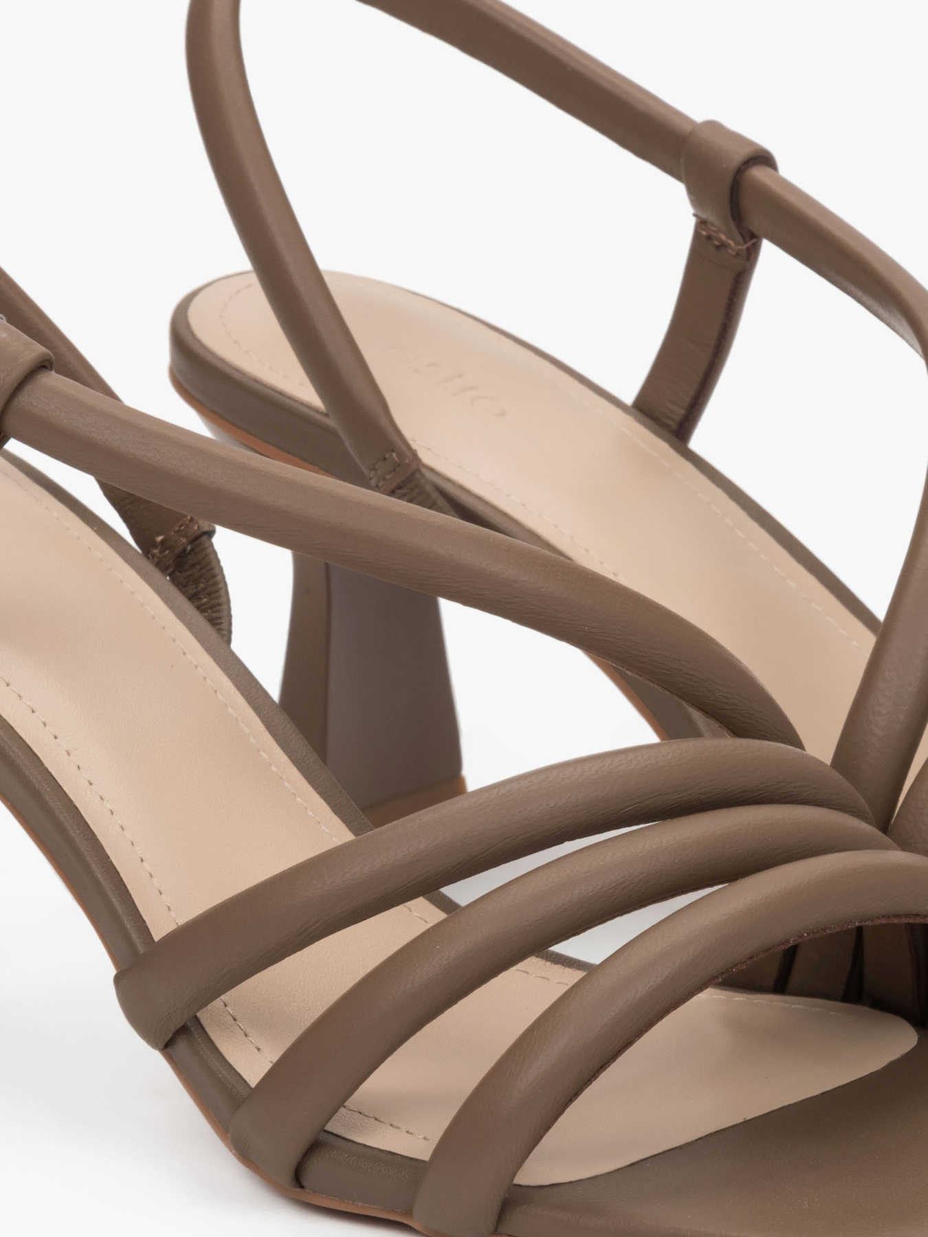 Сандалии Estro модель 0556-59-04-108 Фото