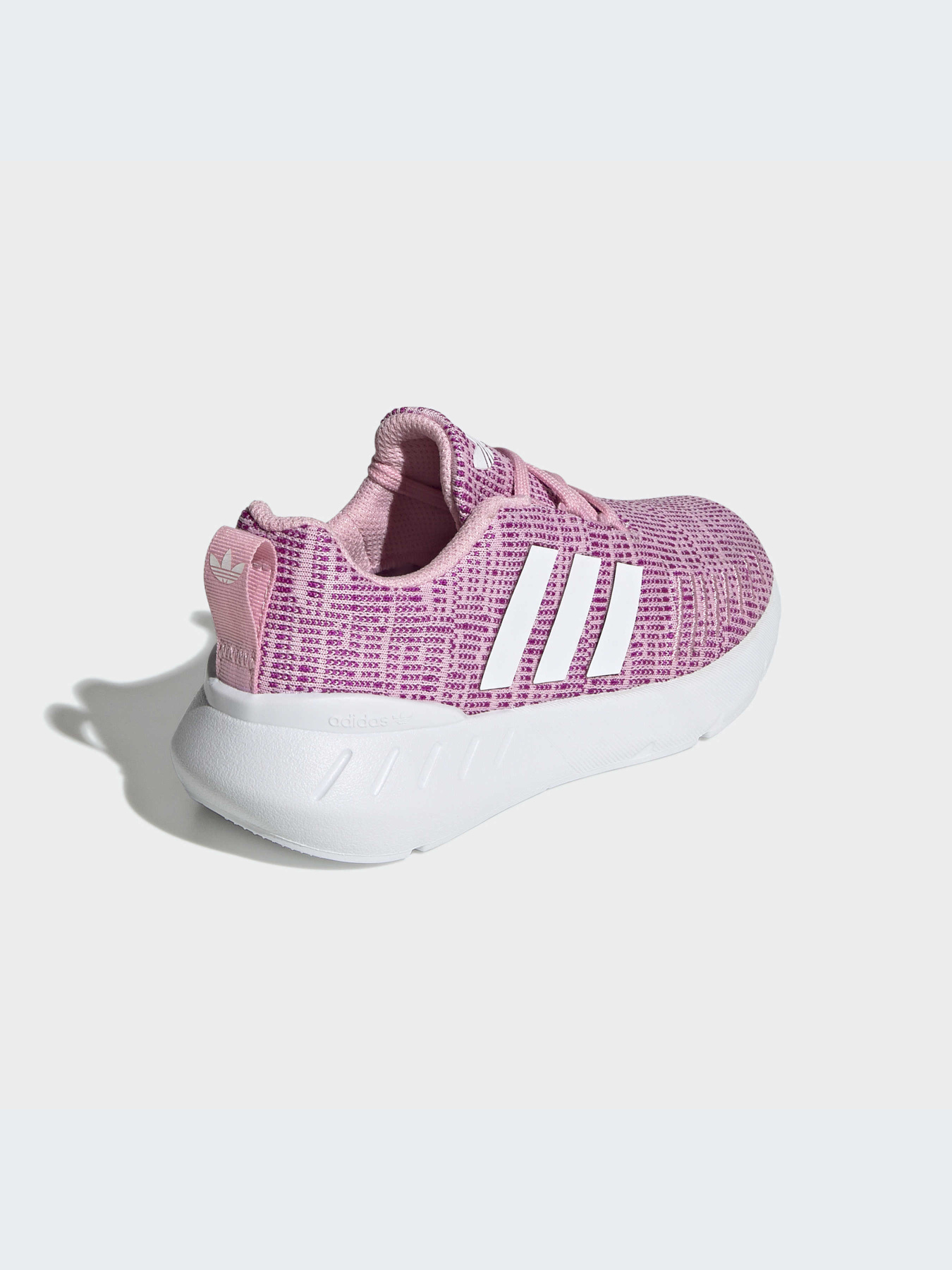 Кроссовки Adidas Swift модель GW8181-KZ Фото