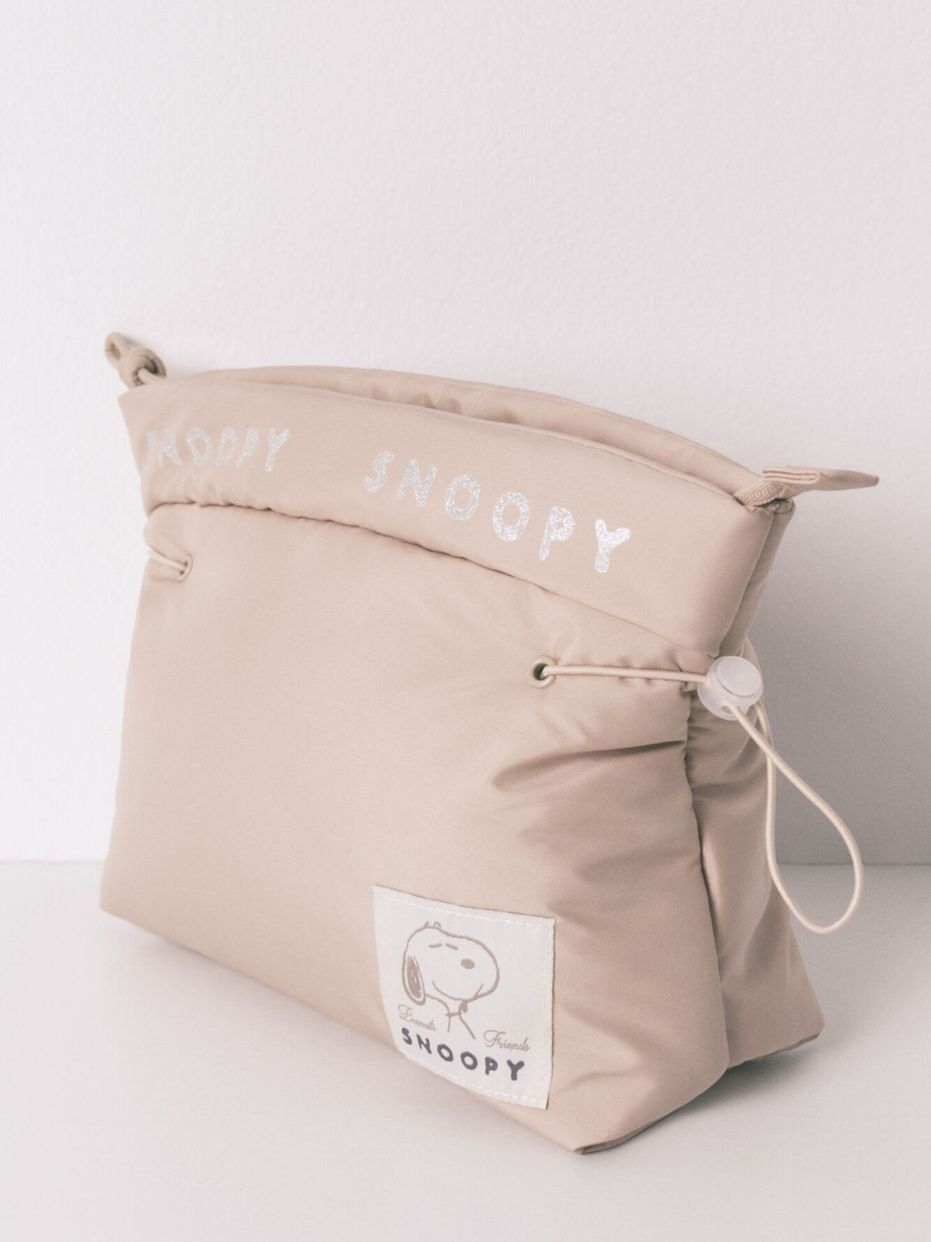 Средняя бежевая косметичка Snoopy Women'secret модель 4842955-33 Фото