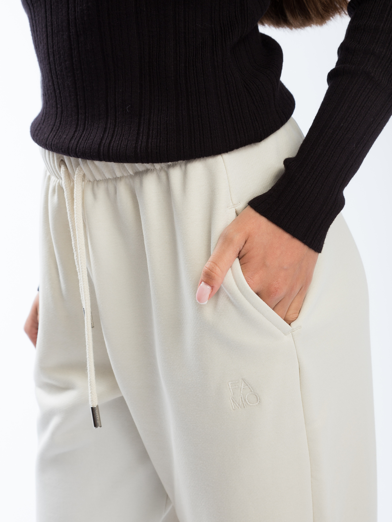 Джоггеры Famo модель BR-820_04 Фото