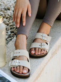 Шлепанцы GENUINS модель G104350 Фото