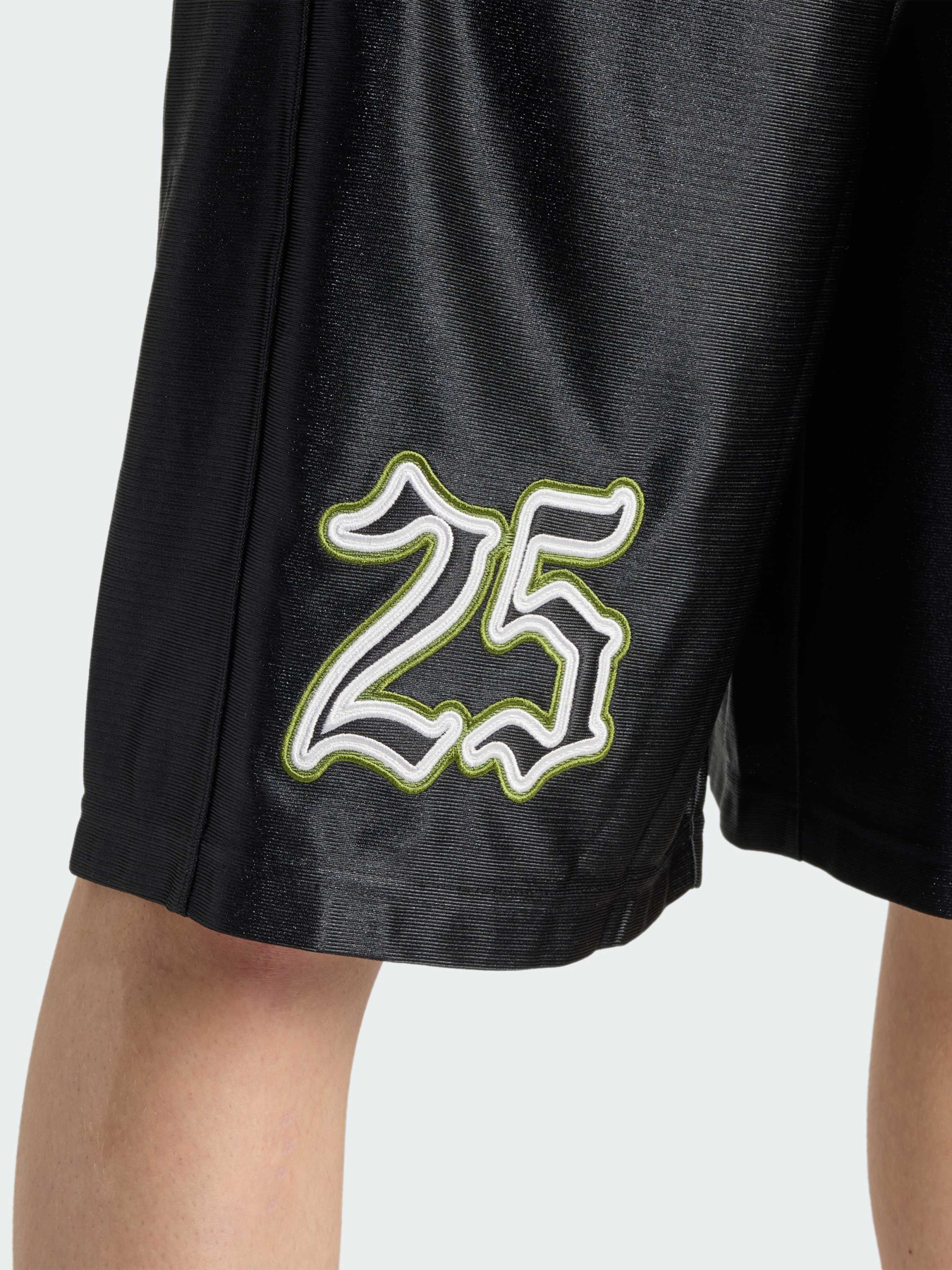 Шорты Adidas Superstar модель JY2769 Фото