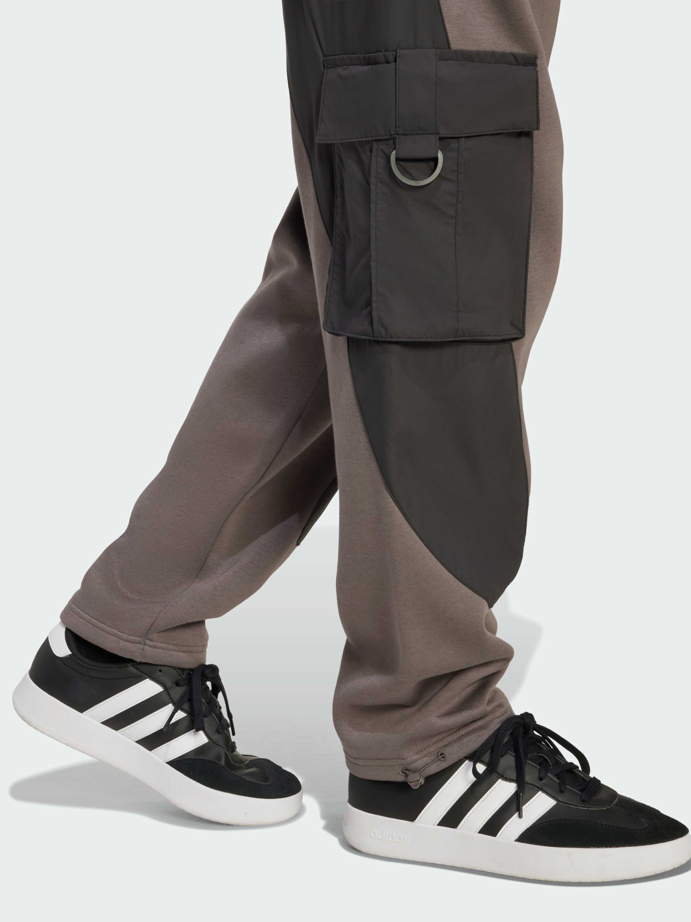 Повсякденні штани Adidas модель JV8022 Повсякденні штани Adidas модель JV8022 Фото