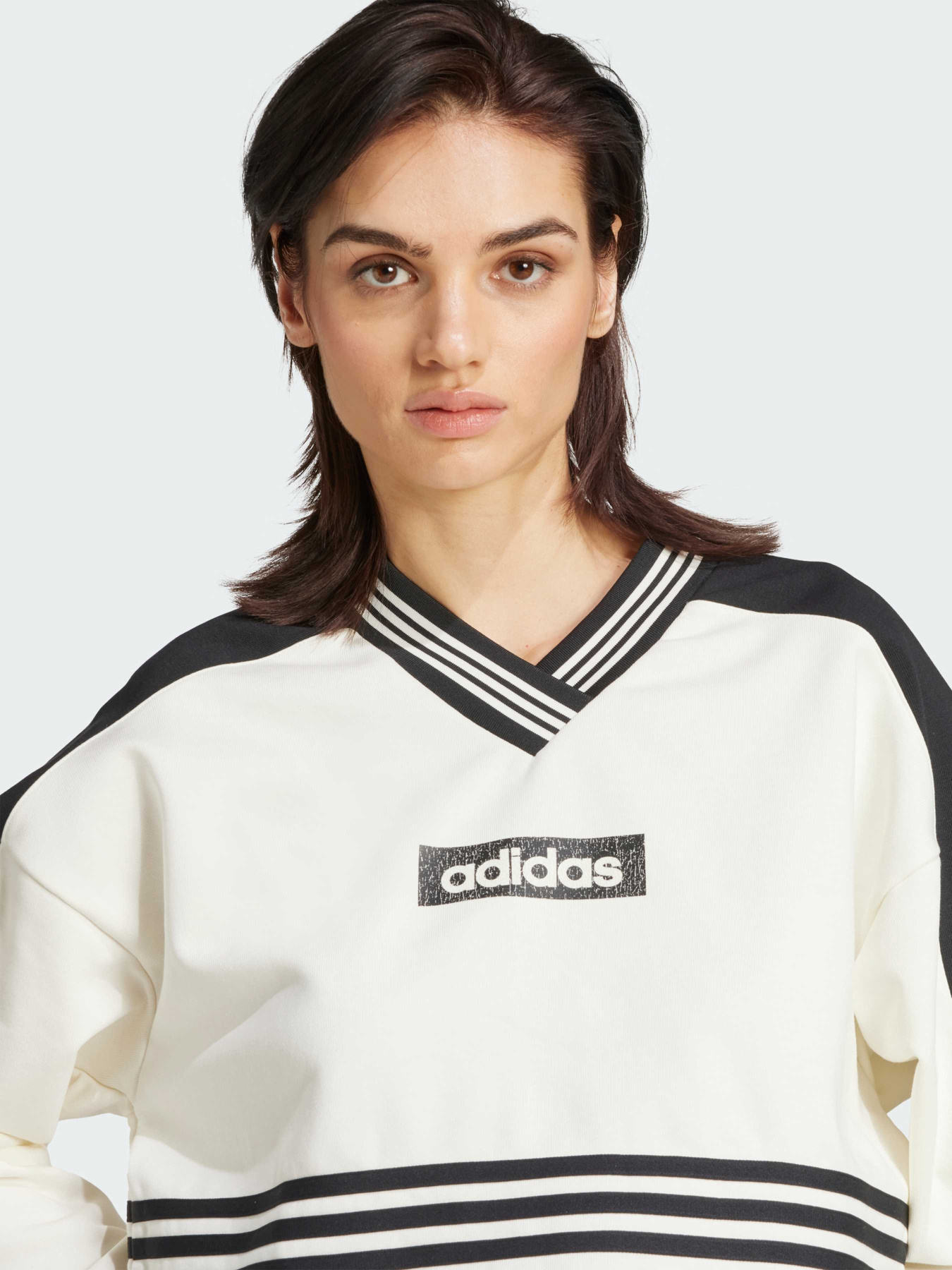 Свитшот Adidas модель JX7597 Фото