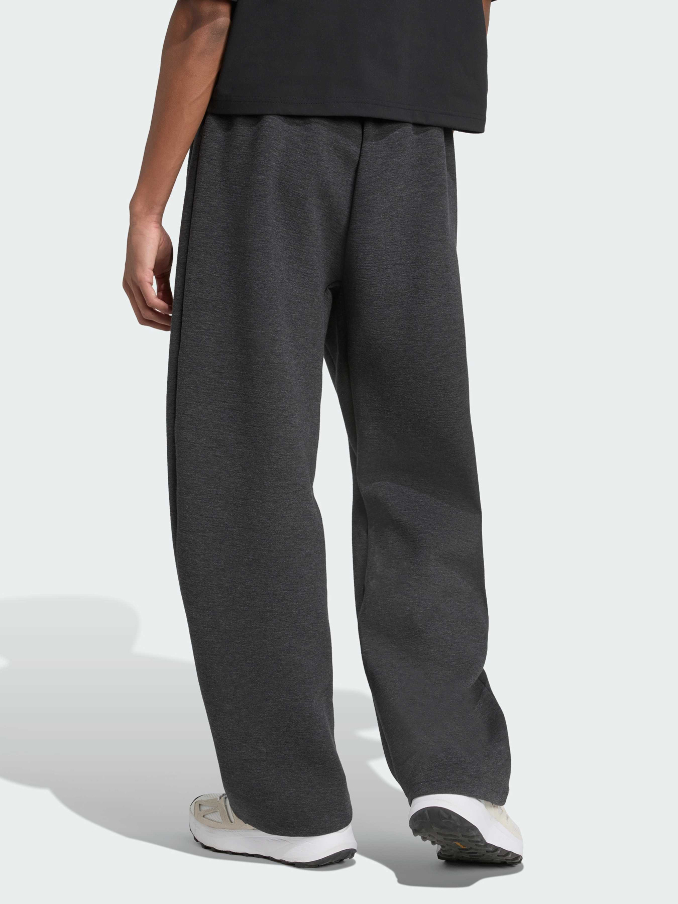 Повседневные штаны Adidas ZNE модель JM6056 Фото