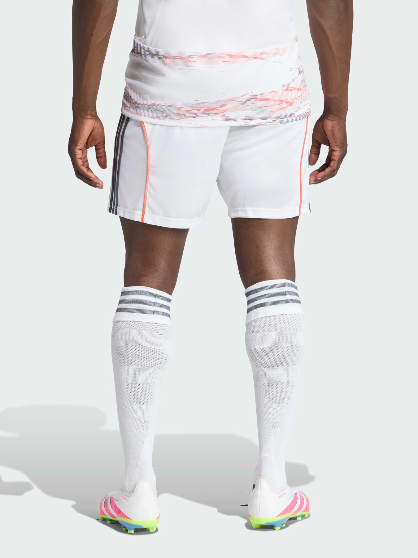 Шорты спортивные Adidas модель KC5720 Фото