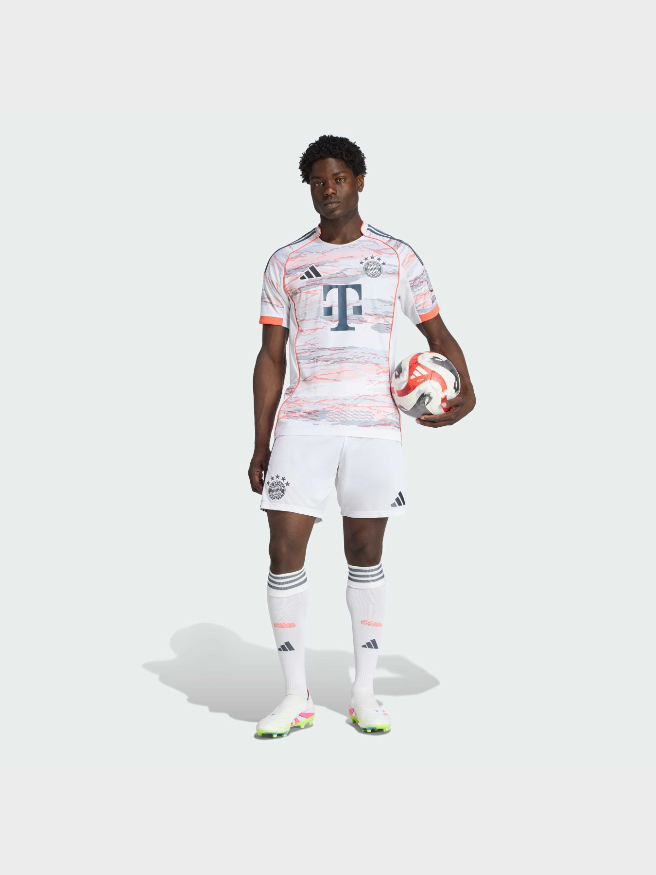 Шорты спортивные Adidas модель KC5720 Фото