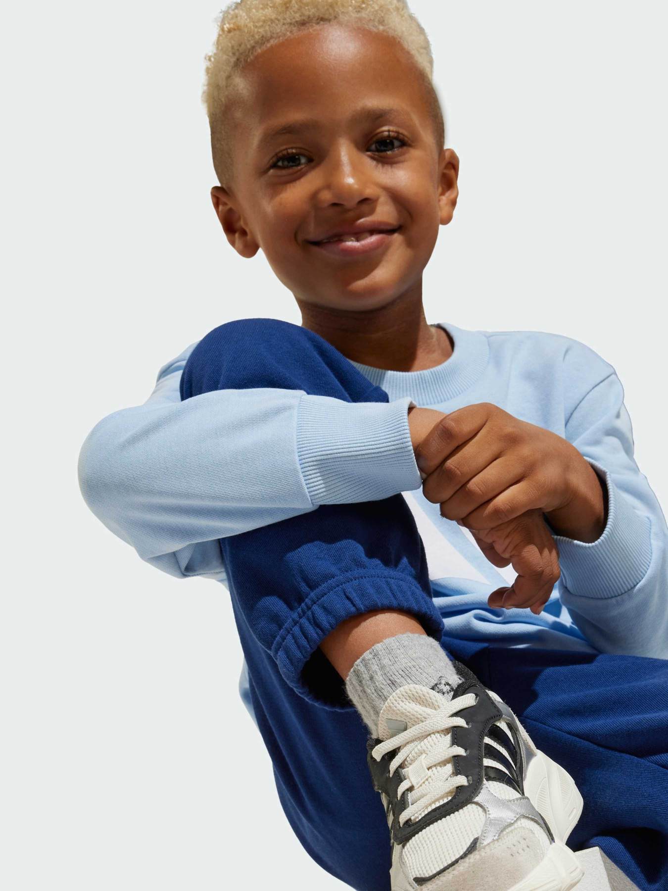 Спортивный костюм Adidas модель JC9729 Фото