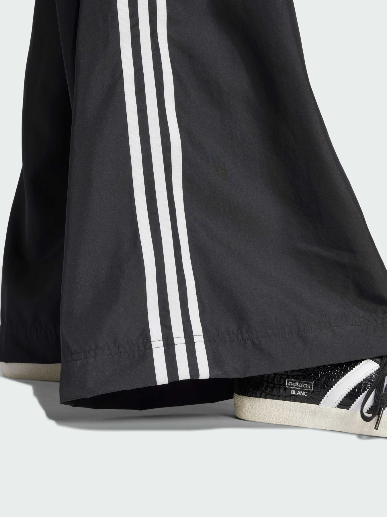 Брюки палаццо Adidas Superstar модель JD3390 Фото