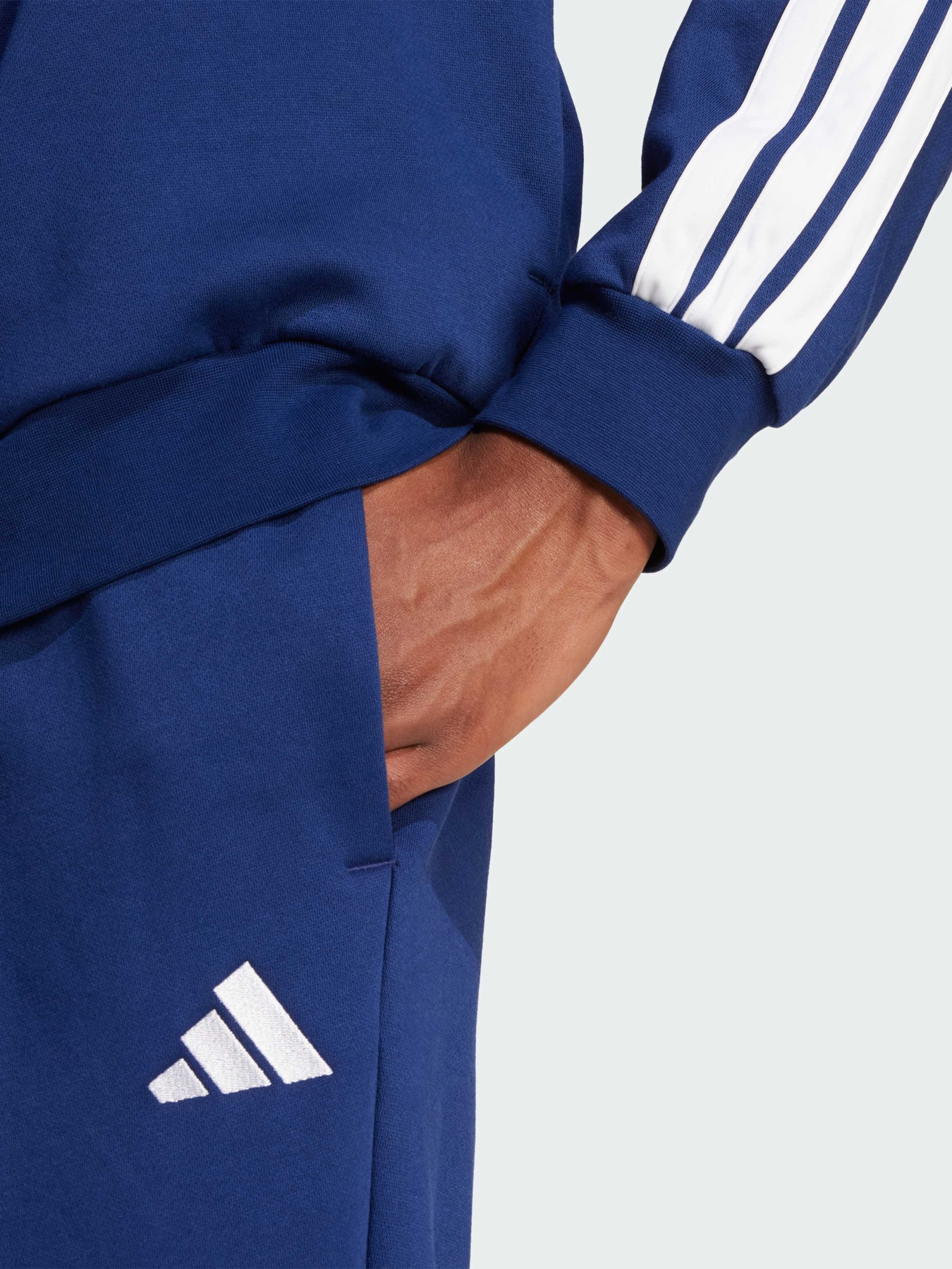 Спортивный костюм Adidas модель JI8882 Фото