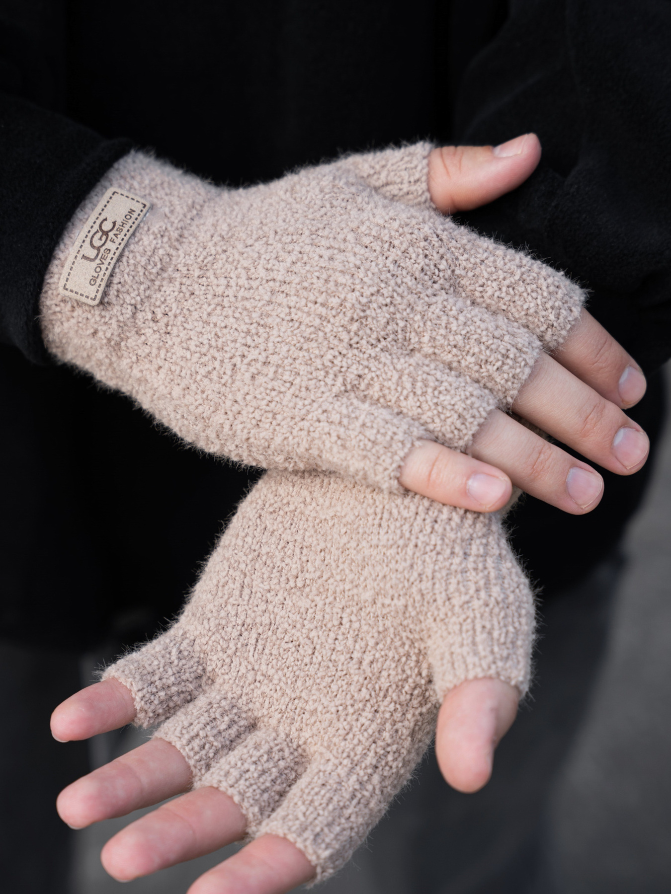 Рукавички Without модель 8055904 Фото