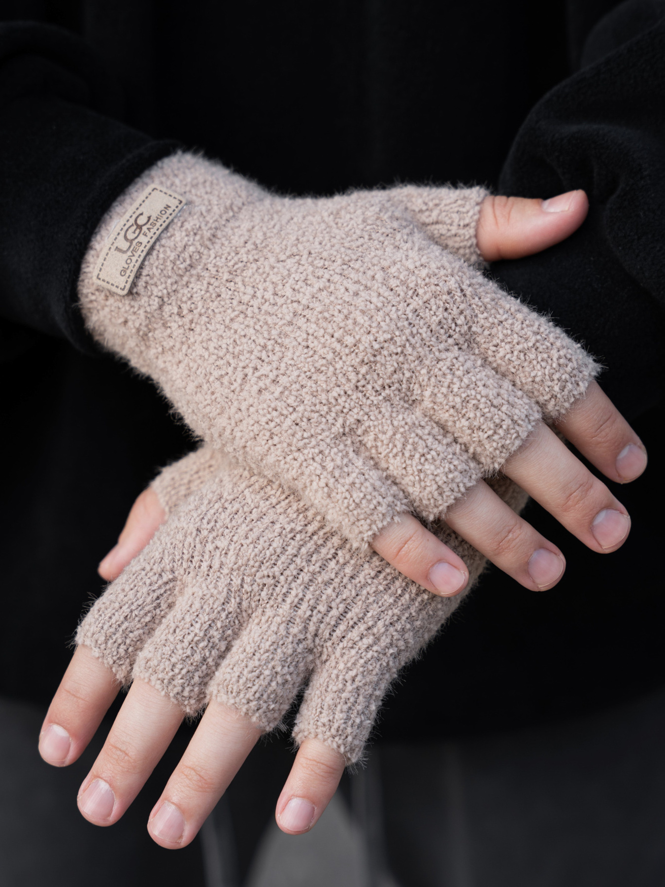 Рукавички Without модель 8055904 Фото