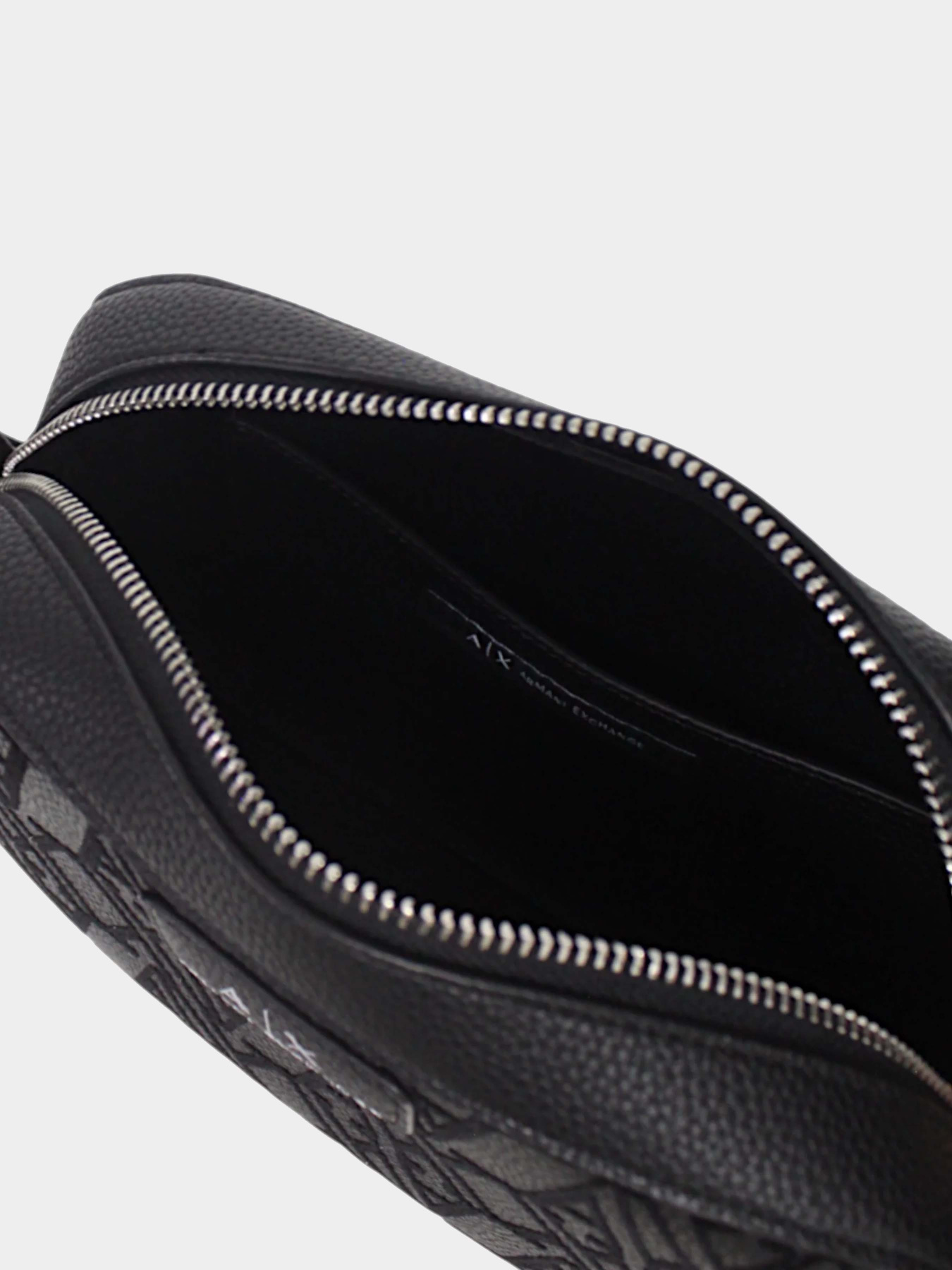 Сумки Armani Exchange модель XW002122-AF19298-UC001 Сумки Armani Exchange модель XW002122-AF19298-UC001 Фото