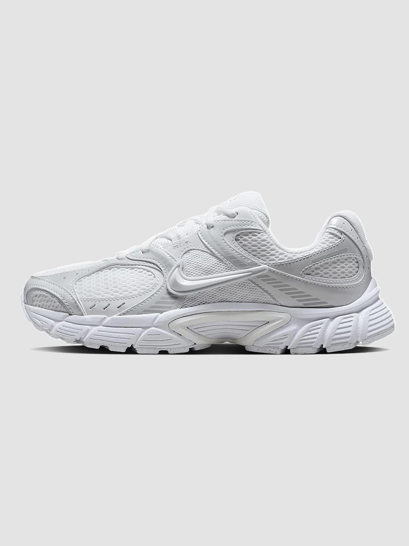 Кросівки NIKE V5 Rnr модель HQ7901-101 Фото