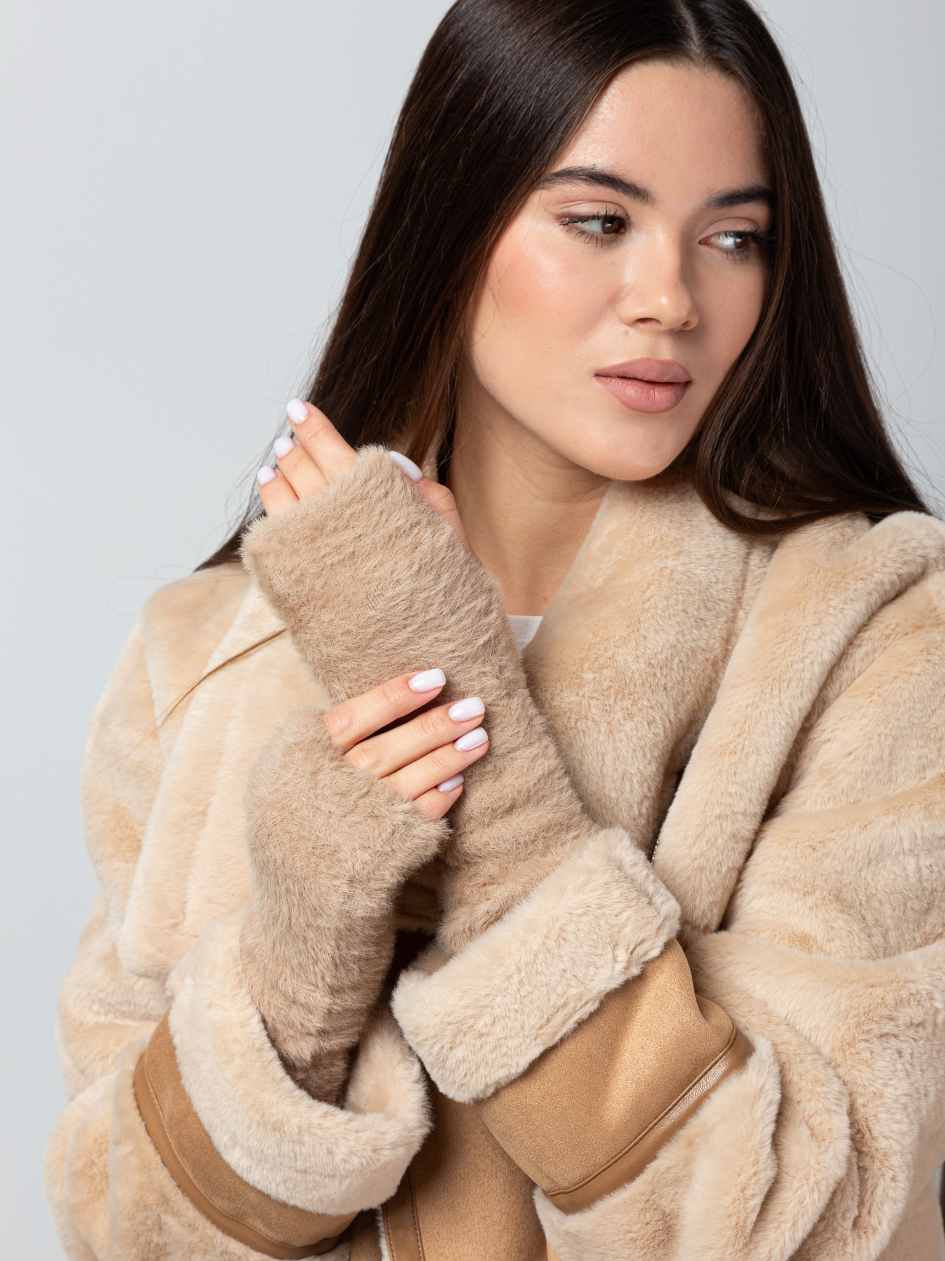 Варежки Famo модель RUK-132023_03 Фото