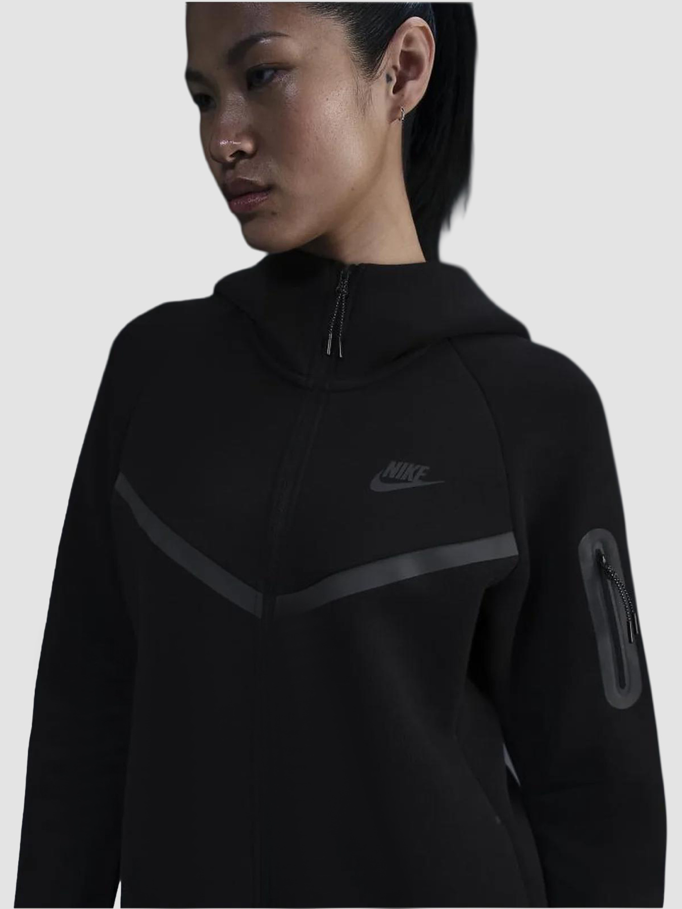 Кофта NIKE W Nsw Tch Flc Wr Fz Hdy 2 модель HV6747-010 Фото