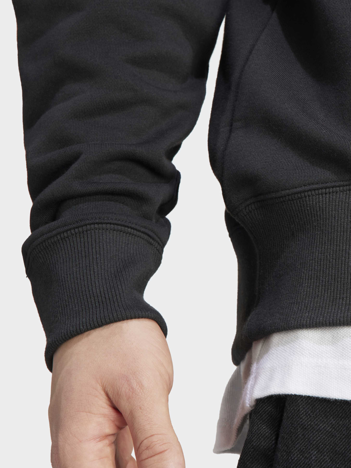 Свитшот Adidas модель IC9807 Фото