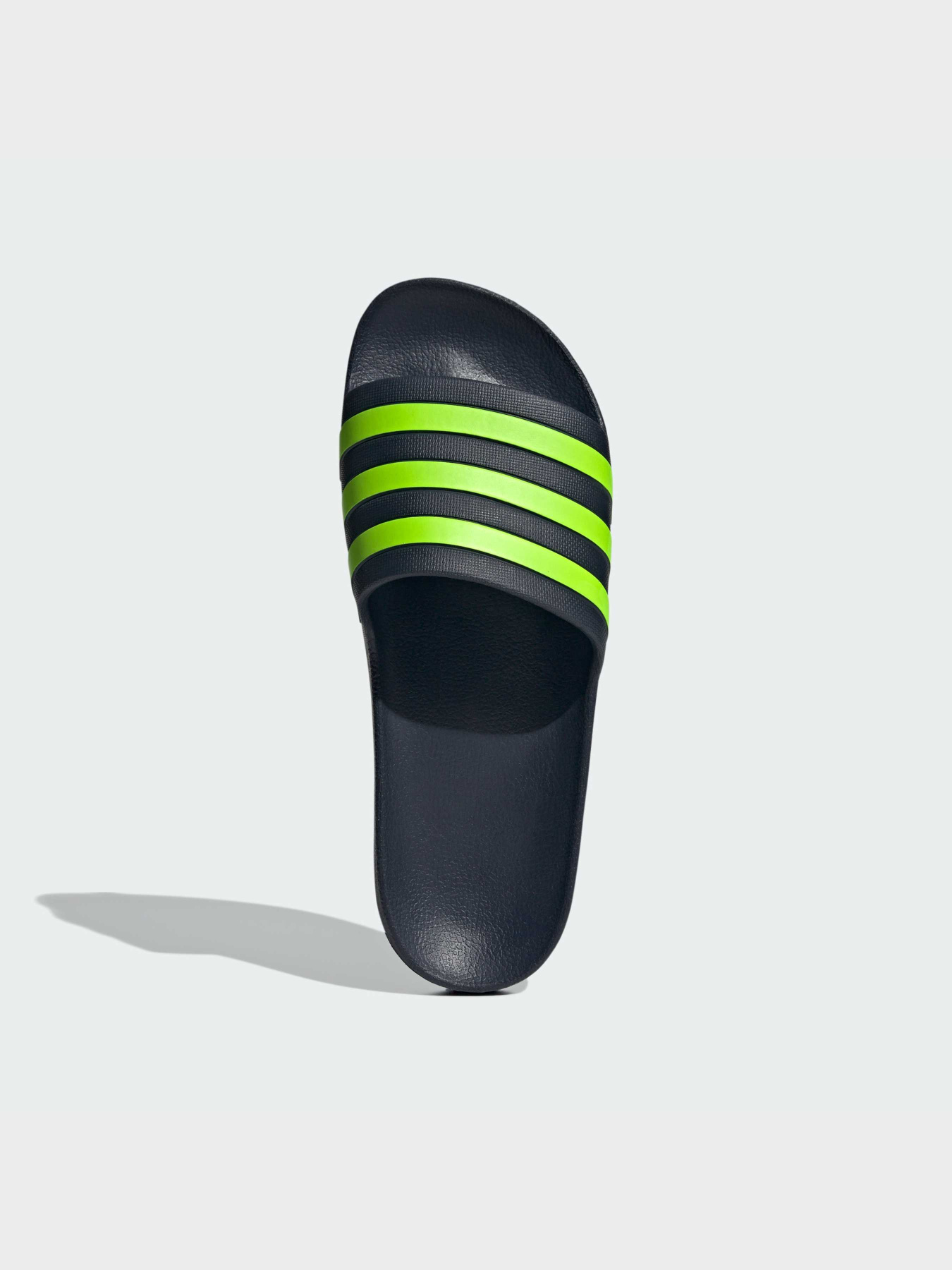 Шлепанцы Adidas Adilette модель IE8915 Фото