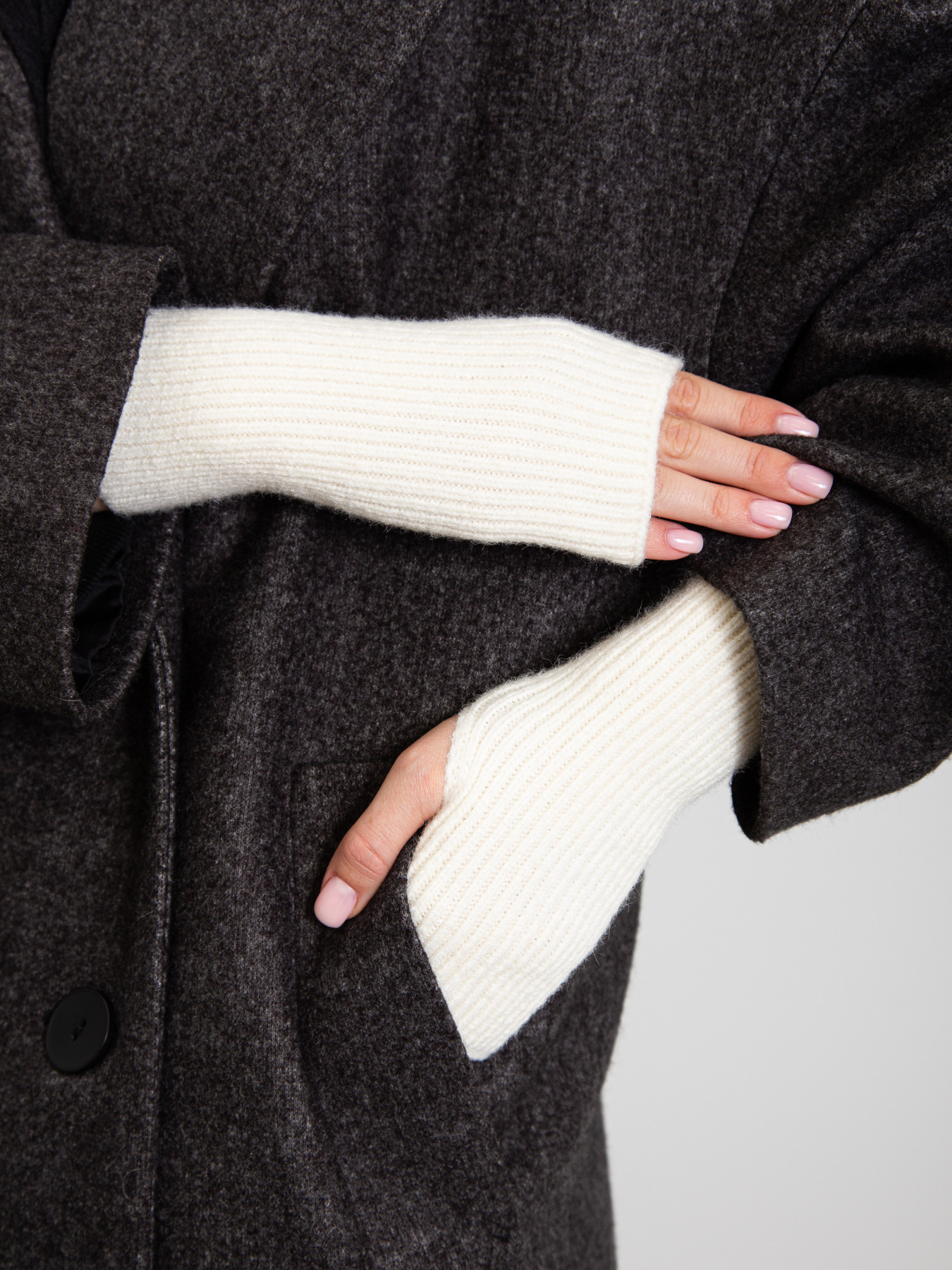 Варежки Famo модель M-202310_01 Фото