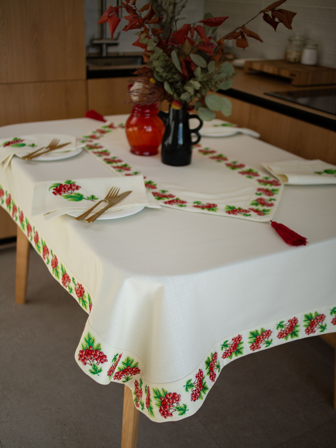 Скатертина "Калина" Едельвіка модель 279-22-00 Фото