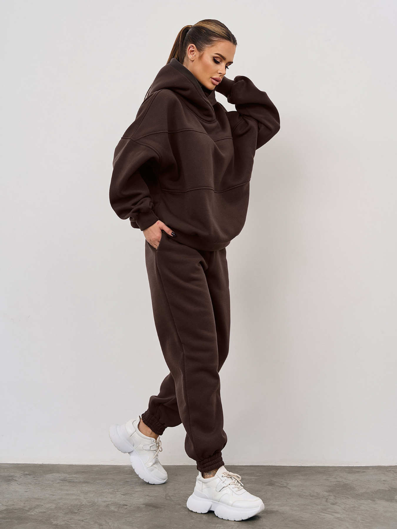 Спортивный костюм ISSA Plus модель 13624_темно-коричневый Спортивный костюм ISSA Plus модель 13624_темно-коричневый Фото