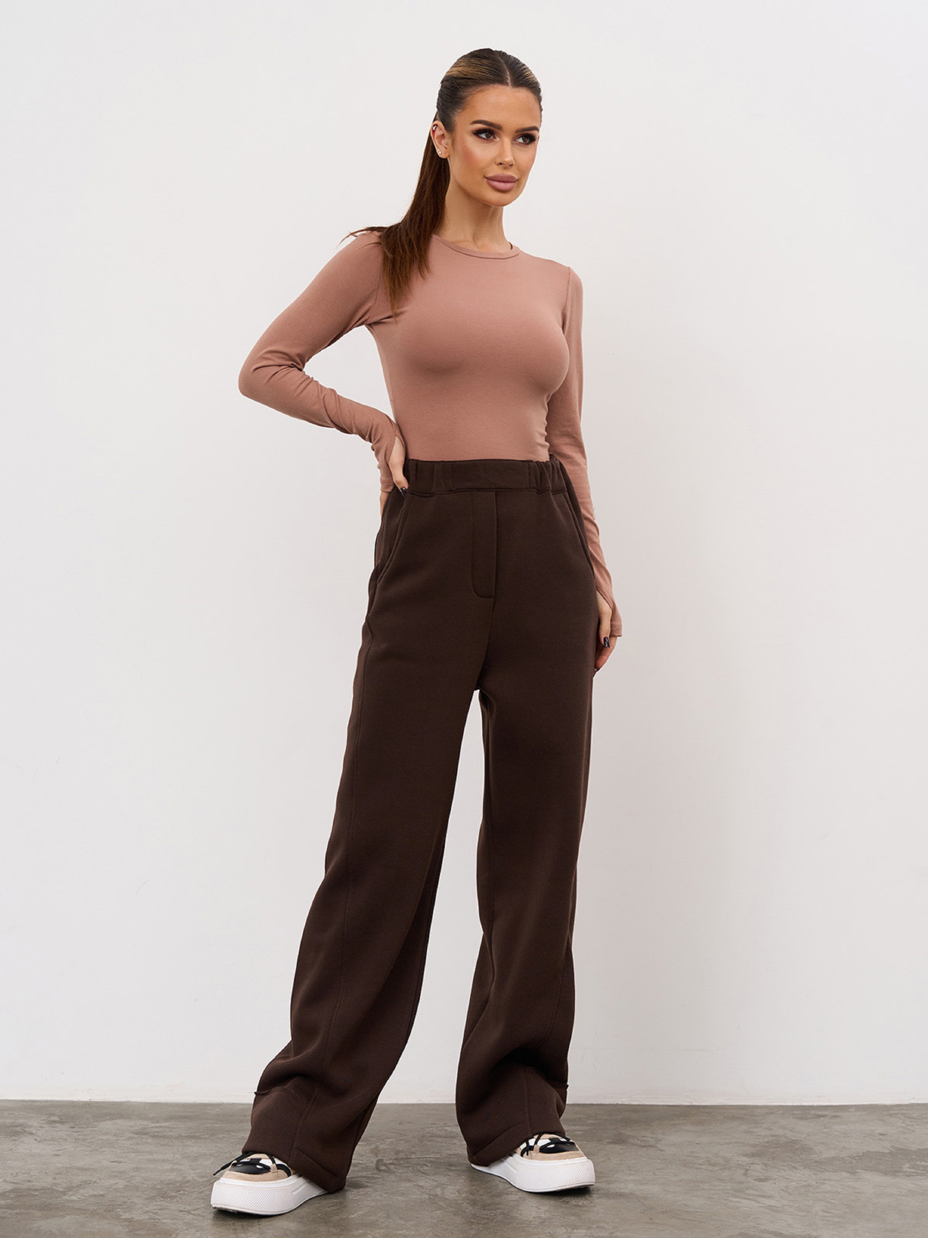 Штаны спортивные ISSA Plus модель 15348A_темно-коричневый Фото