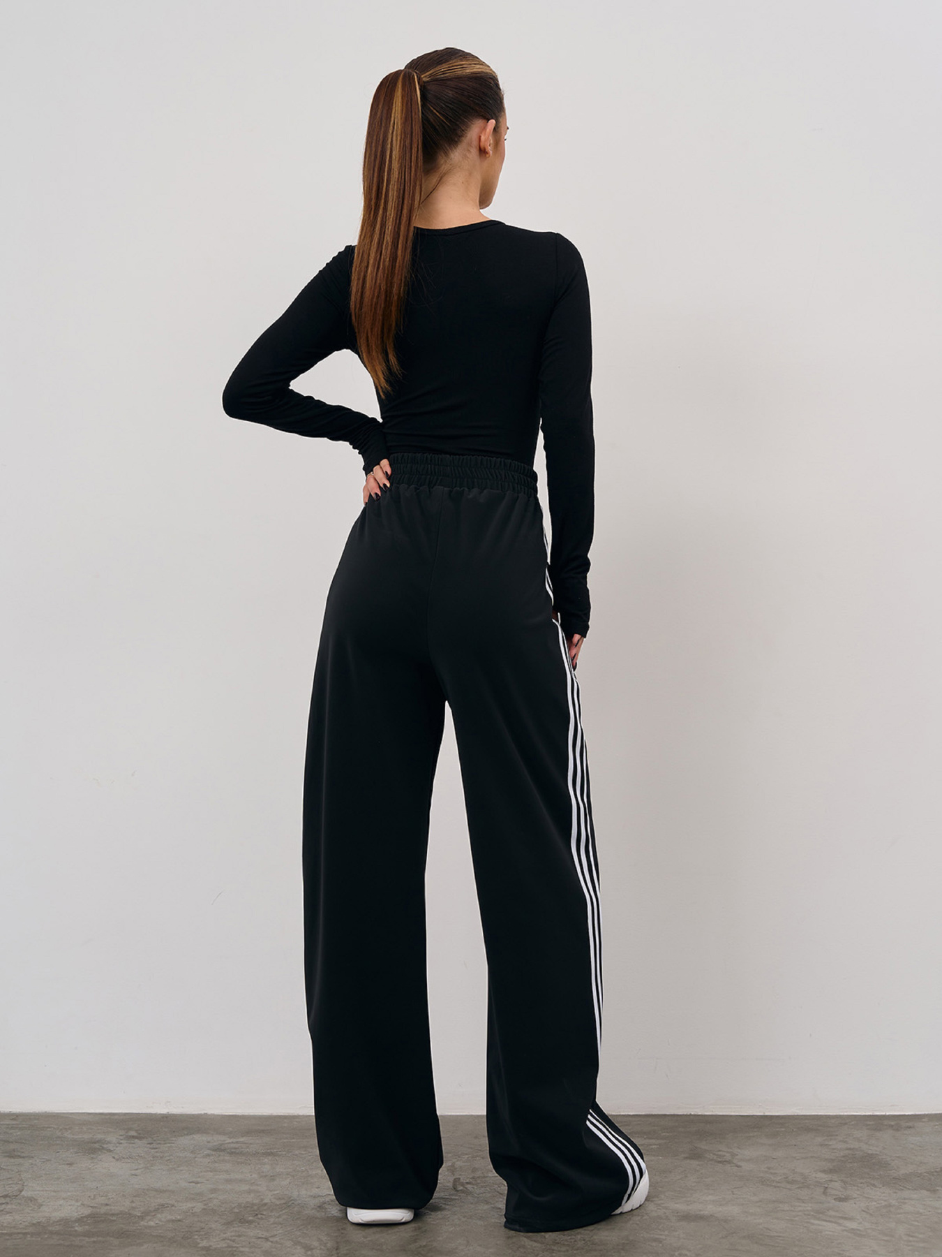 Штаны спортивные ISSA Plus модель 15357_черный Фото