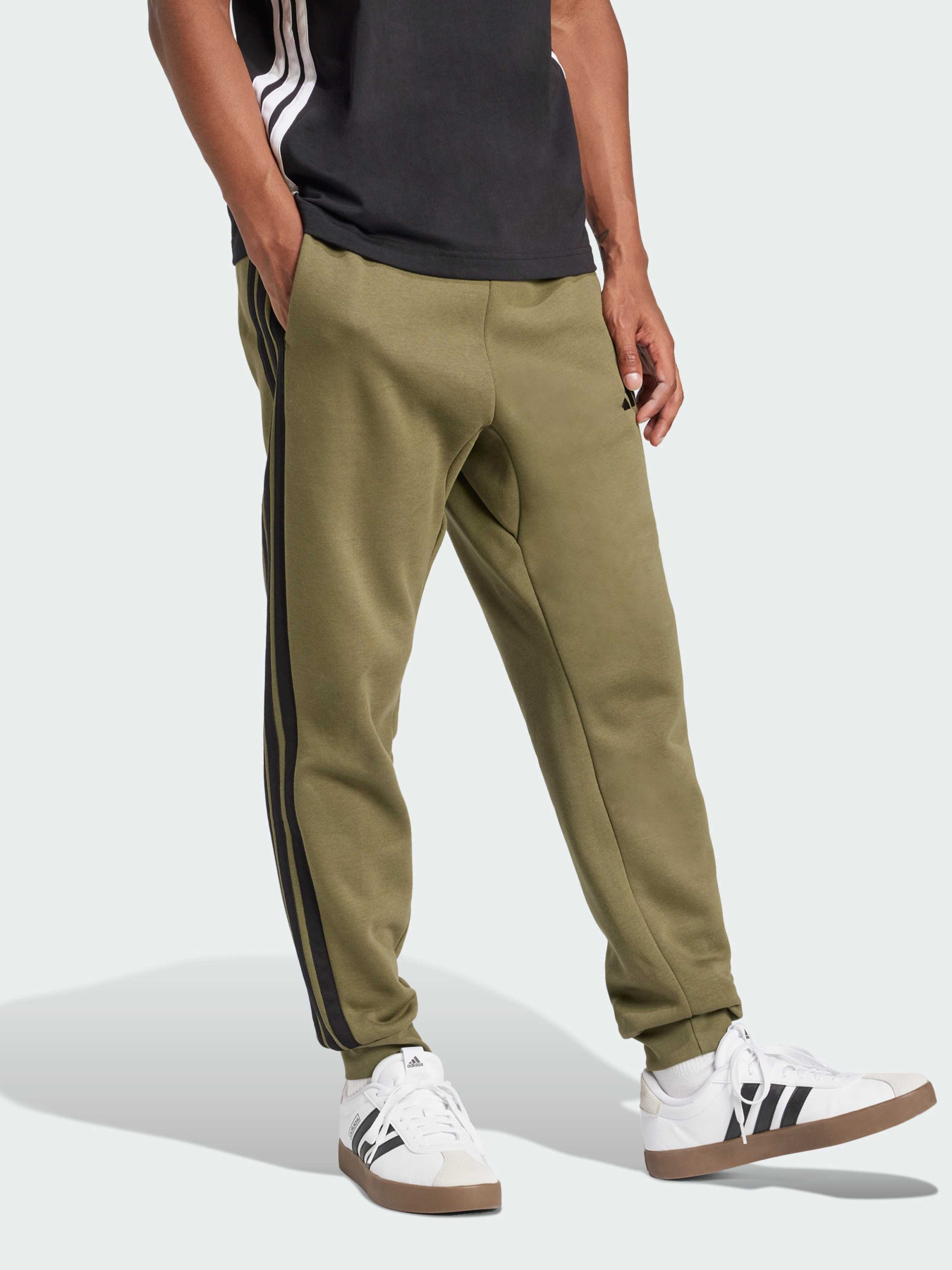 Джоггеры Adidas модель JD1857 Джоггеры Adidas модель JD1857 Фото