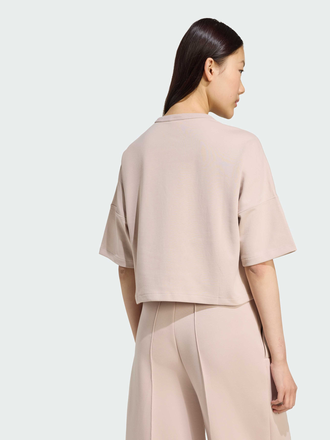 Футболка Adidas модель JW3612 Футболка Adidas модель JW3612 Фото