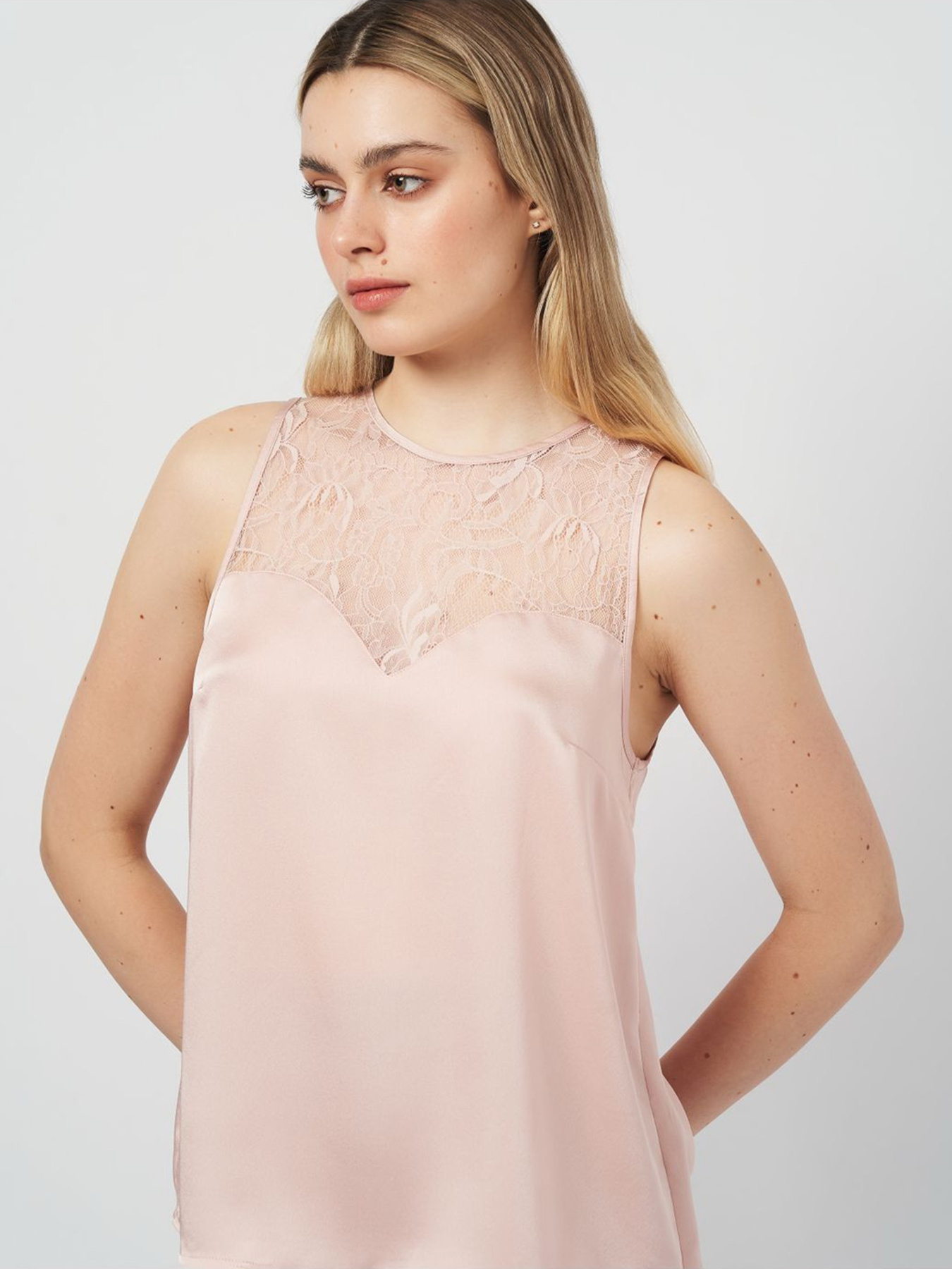 Блуза H&M модель 4672325wer_Пудровый Фото