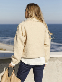 Демисезонная куртка ISSA Plus модель 12979_milk Фото