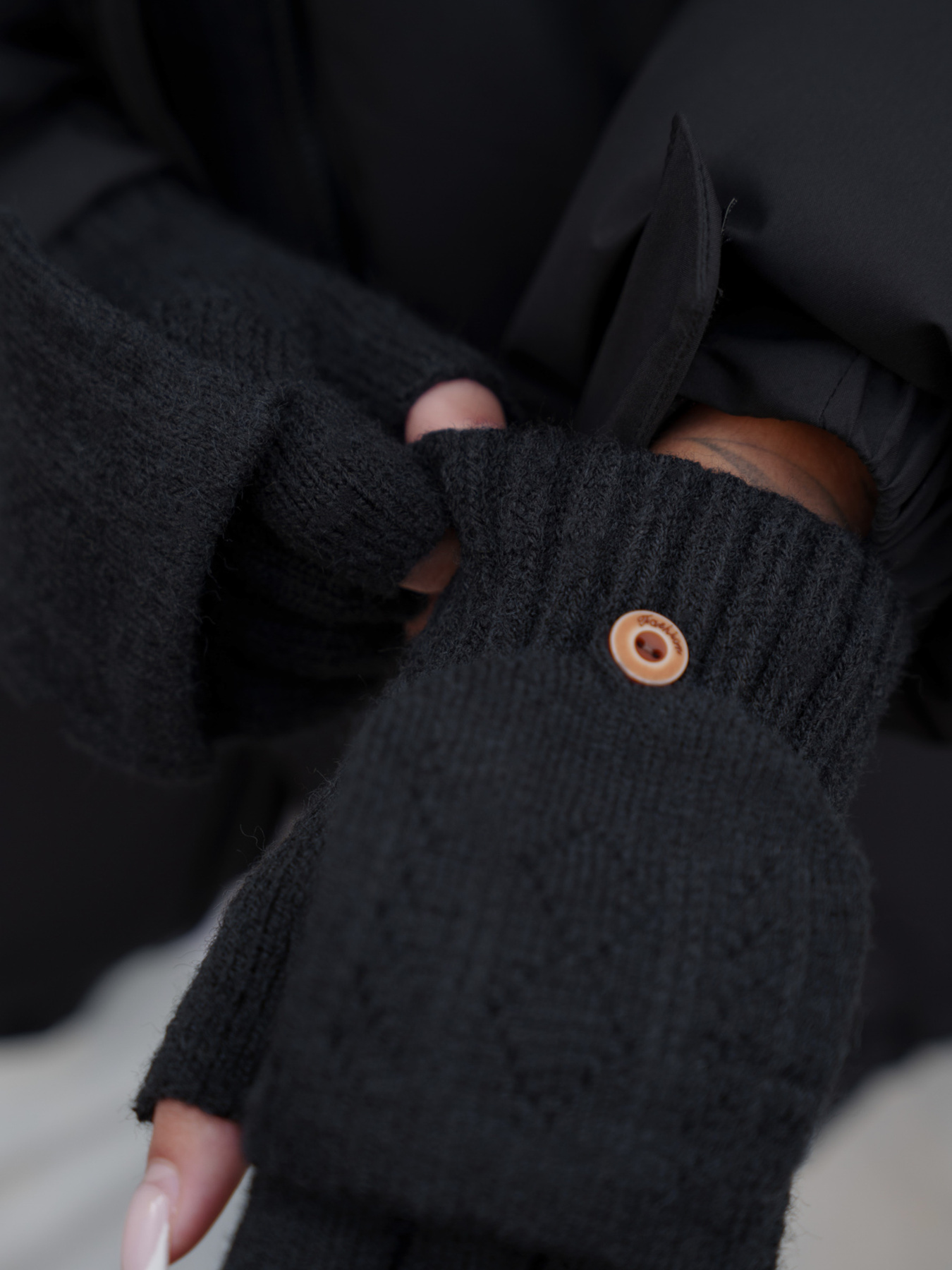 Перчатки Without модель 8055893 Фото