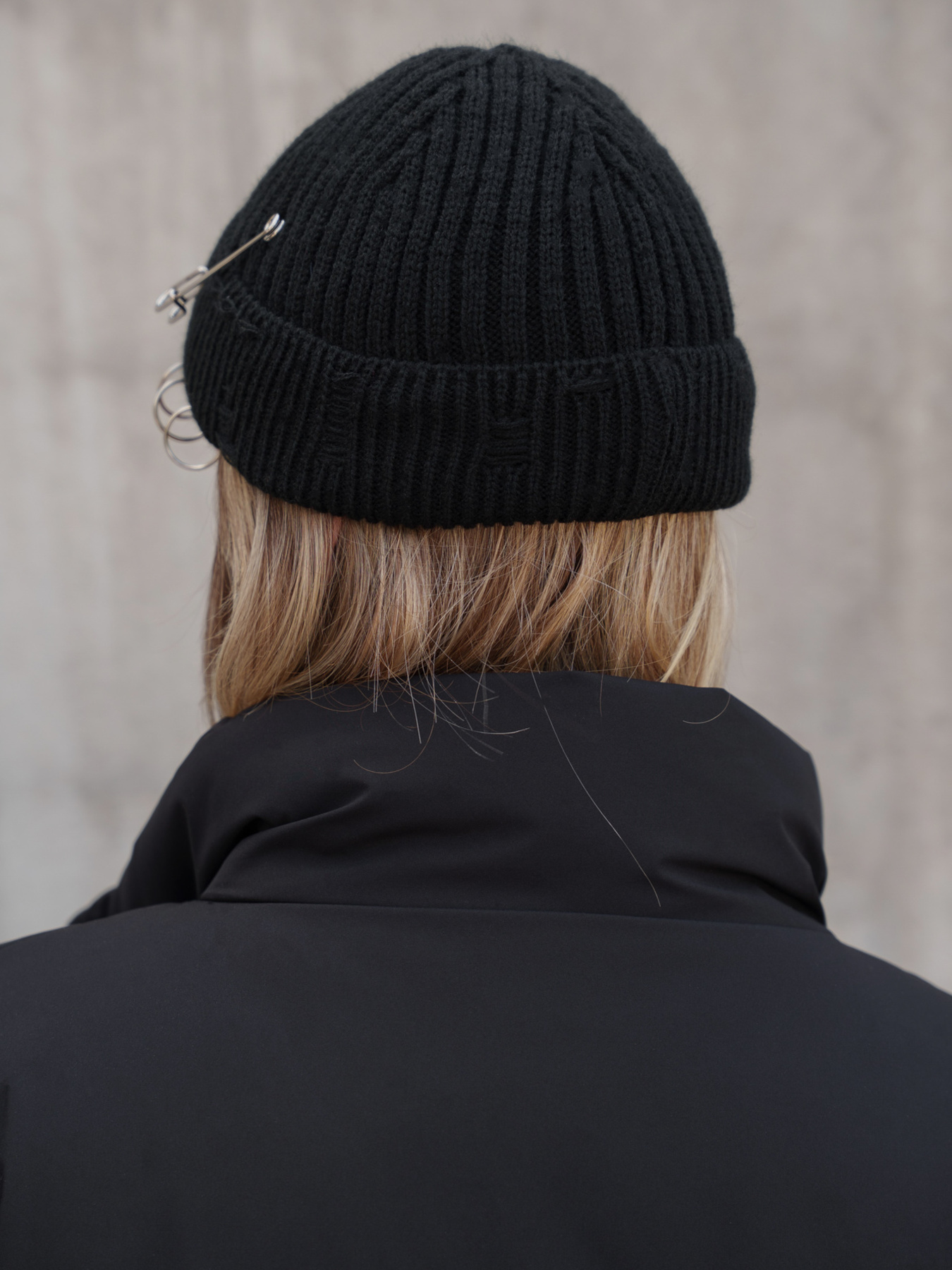 Шапка Without модель 8055968 Фото