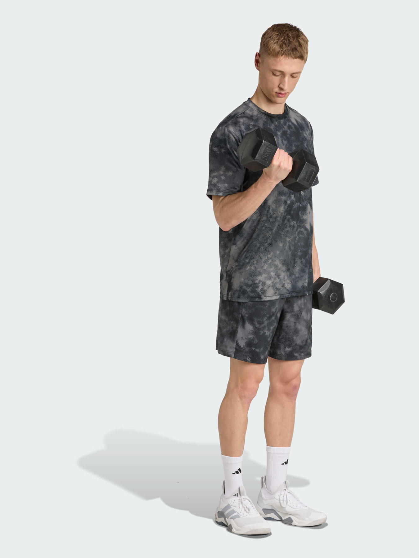 Спортивні шорти Adidas модель JV7246 Фото