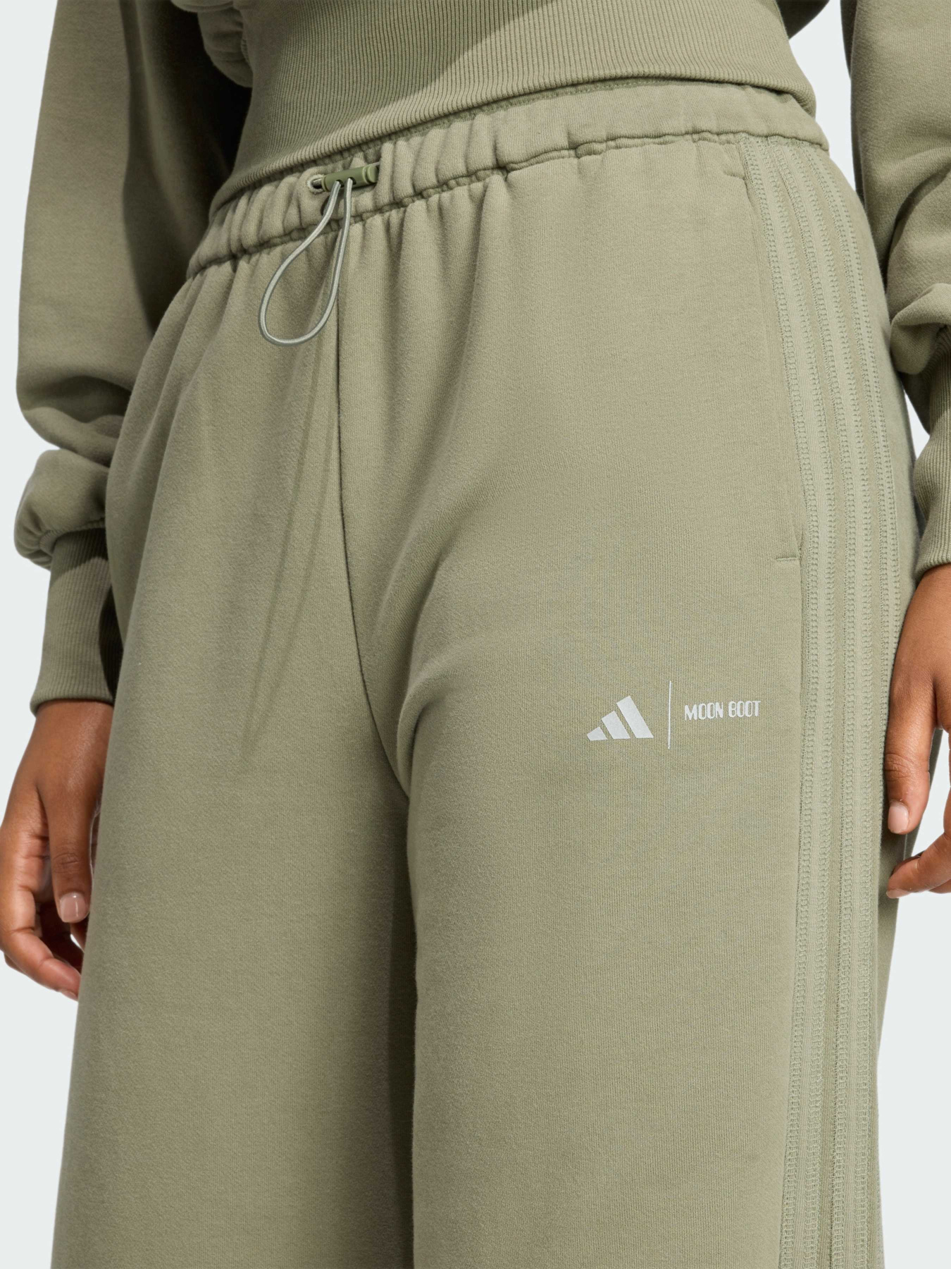 Повседневные штаны Adidas модель JM1099 Повседневные штаны Adidas модель JM1099 Фото