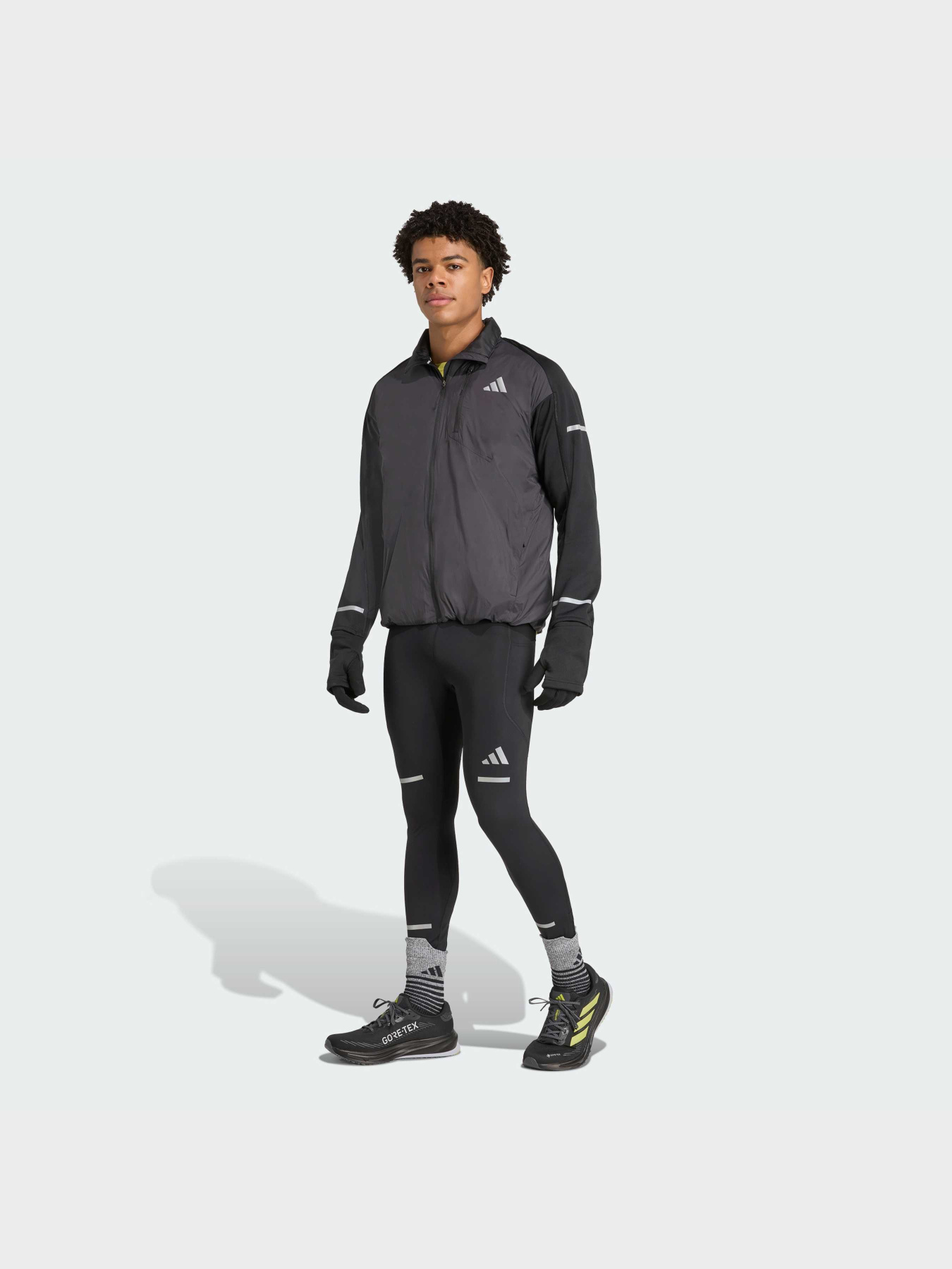 Демісезонна куртка Adidas модель JM5729 Фото