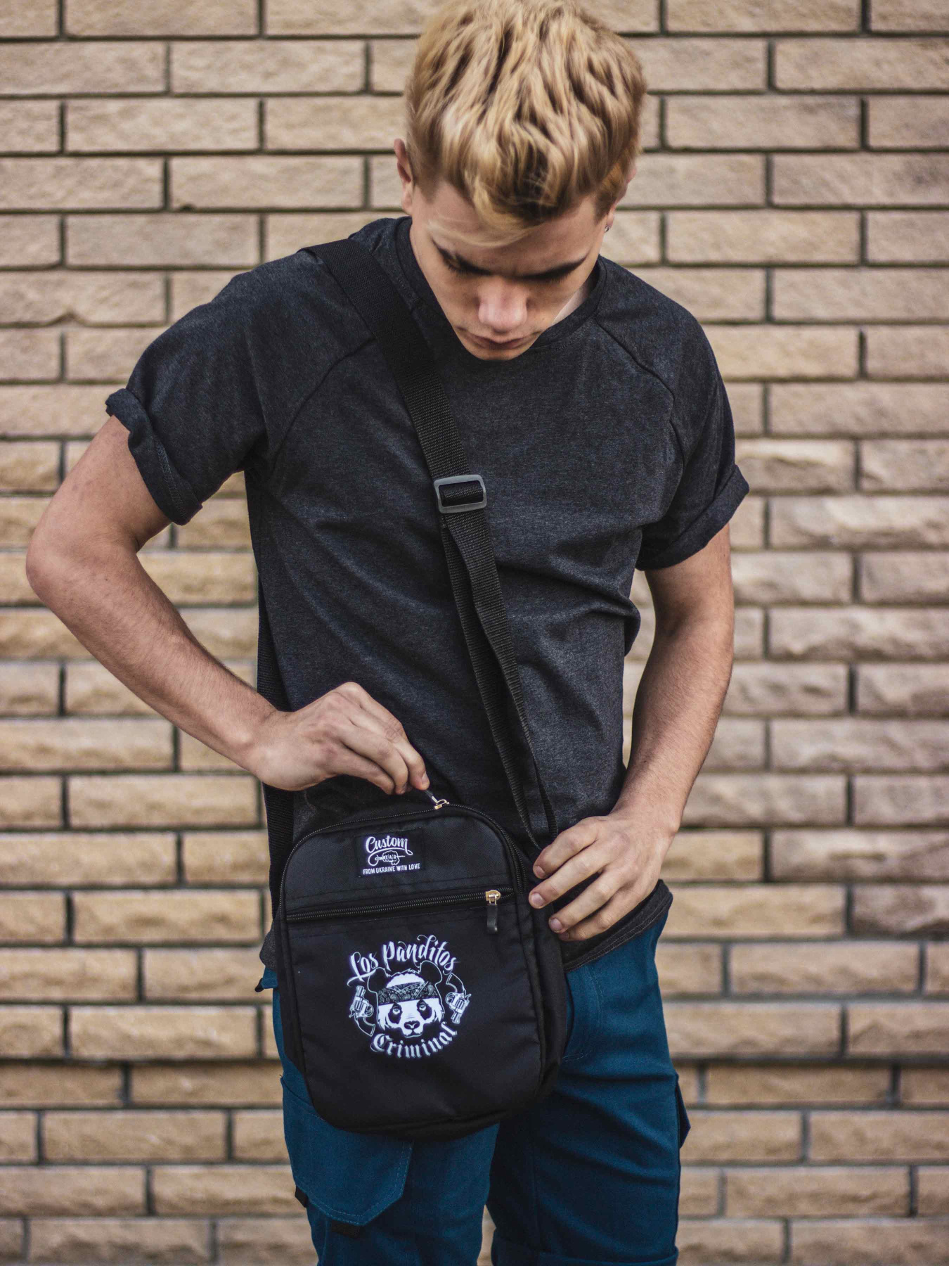 Мессенджер Custom Wear Модель cw-mes-6957 Фото