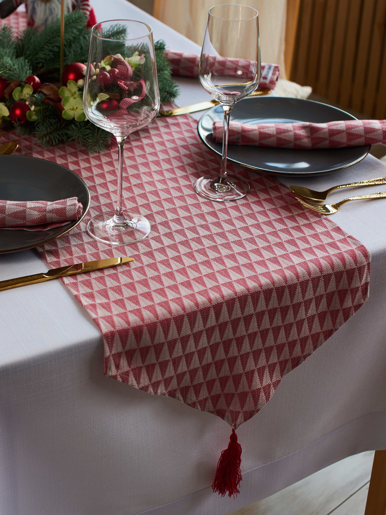 Новорічна доріжка "Ялинка" Едельвіка модель 454-20-00 Фото