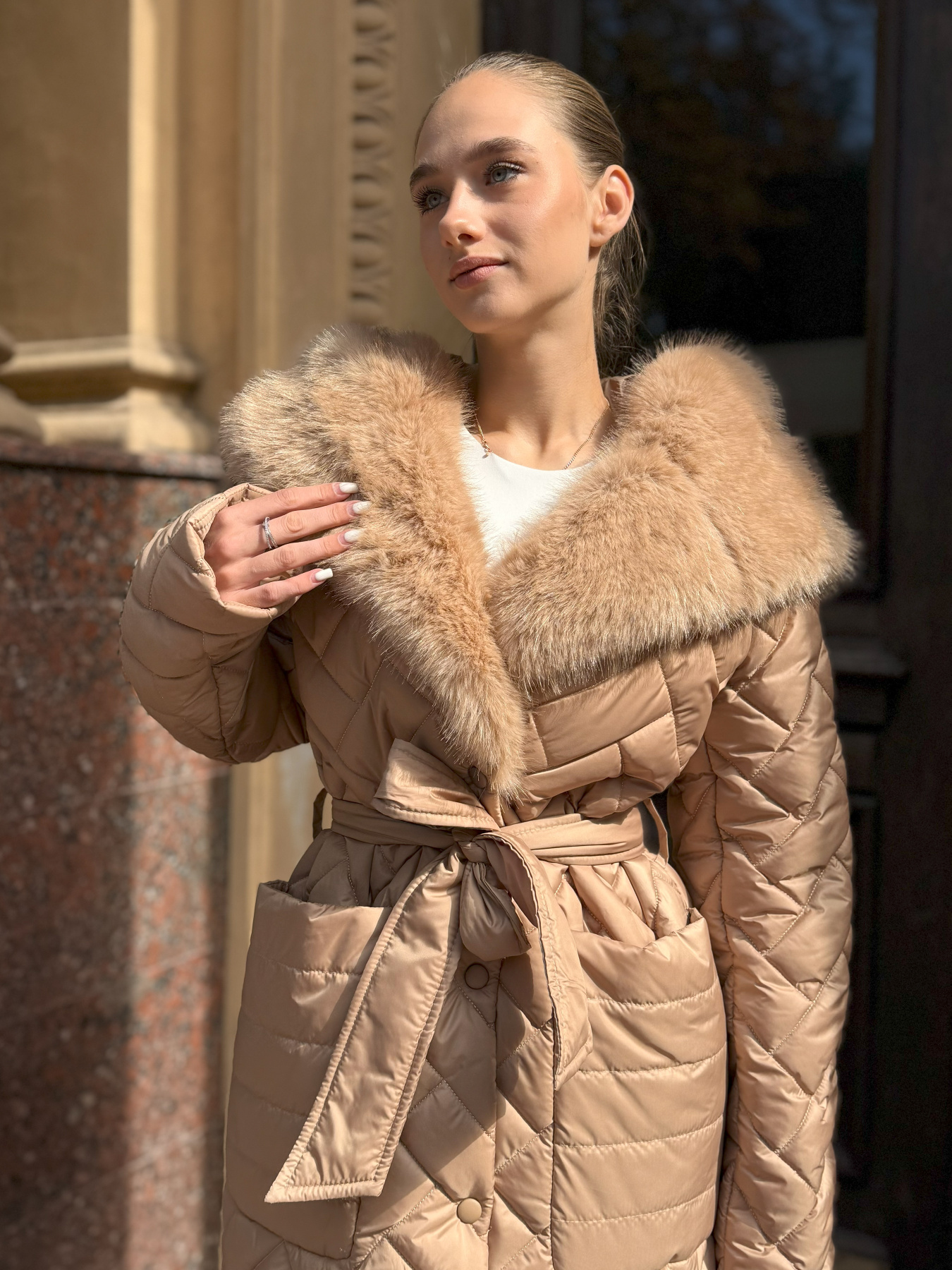 Пальто с утеплителем MilaNova модель Плащ ПВ - 389 кемел Фото